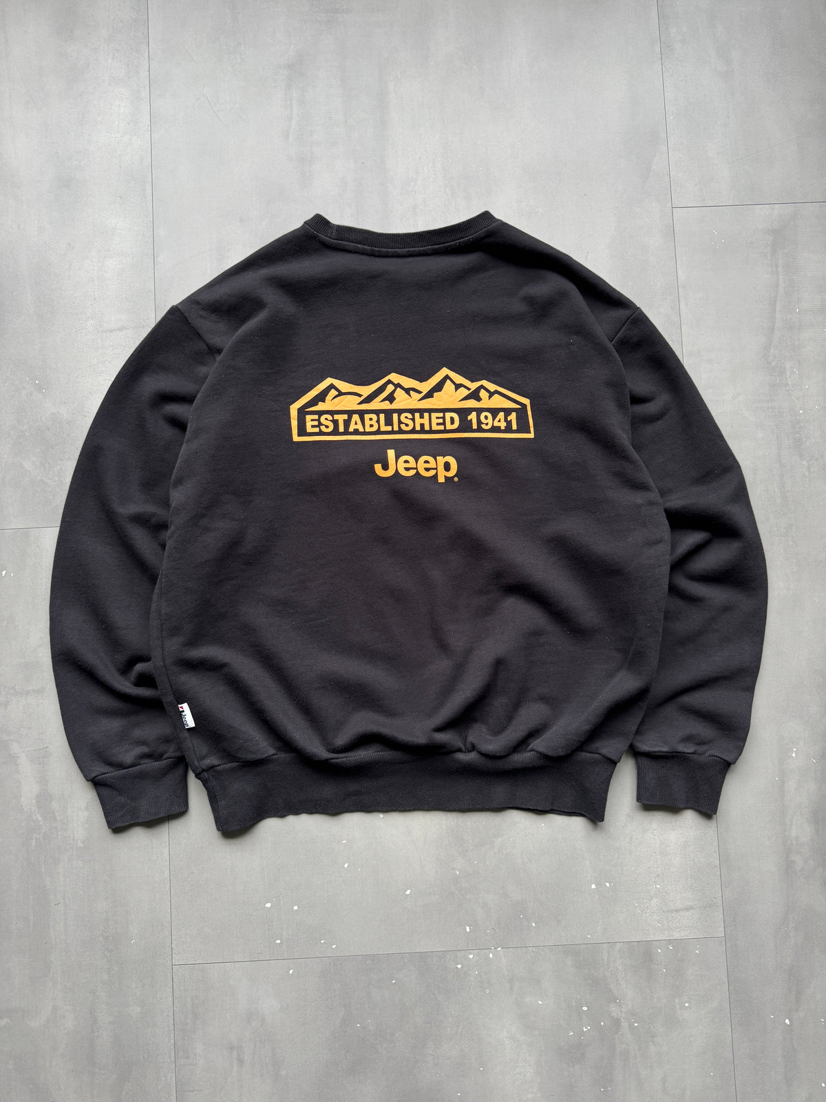 VINTAGE JEEP BLACK SWEATER - M