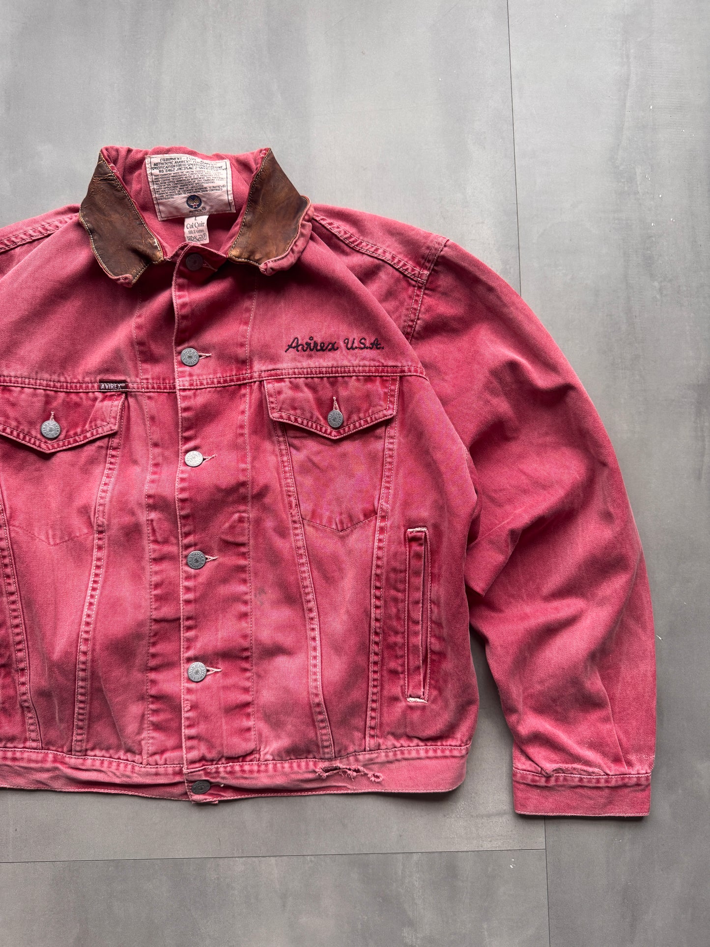 VINTAGE AVIREX FADED RED TRUCKER JACKET - M