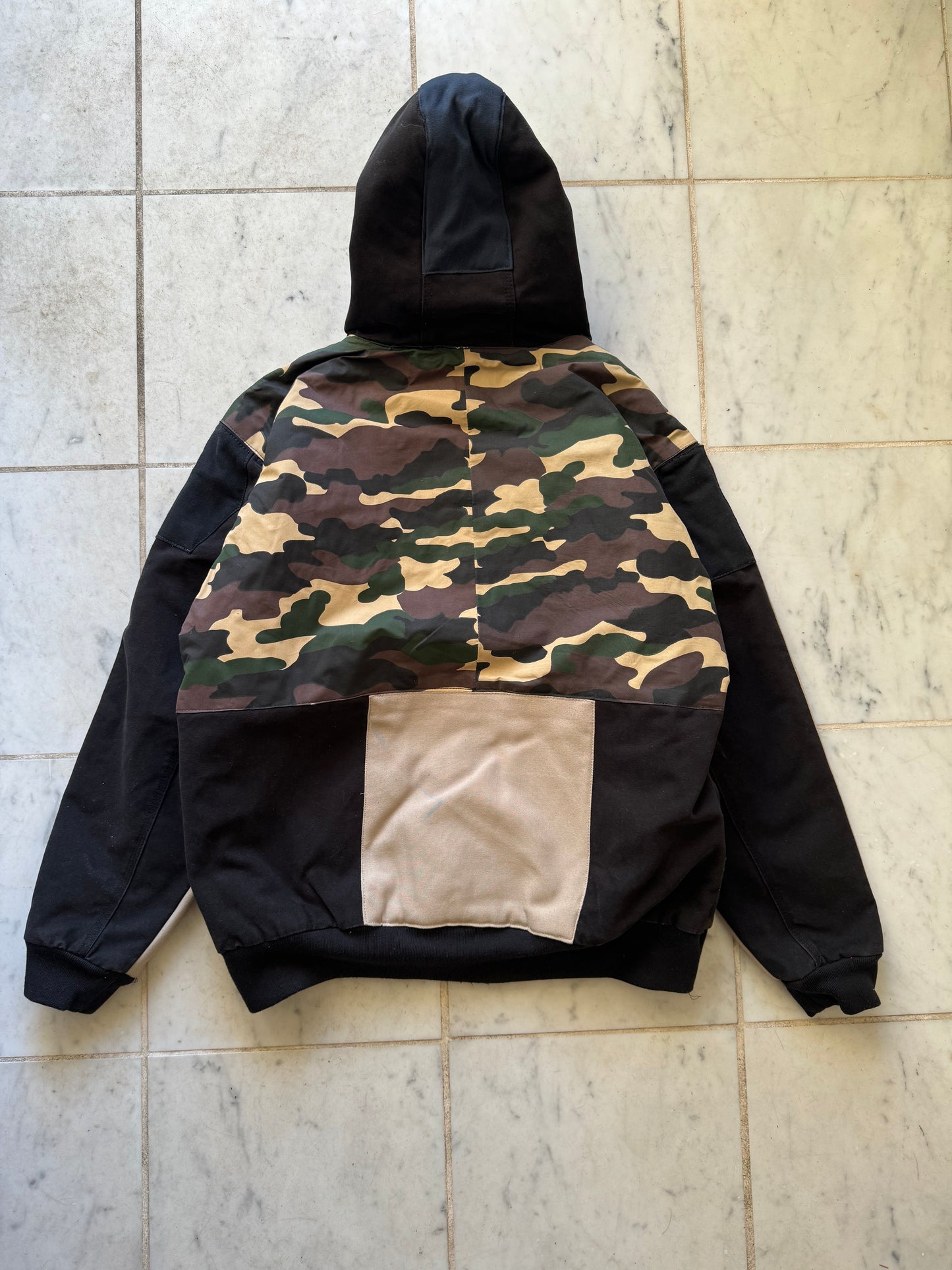 CARHARTT REWORKED CAMO PATTERN ACTIVE JACKET - LARGE/XLARGE