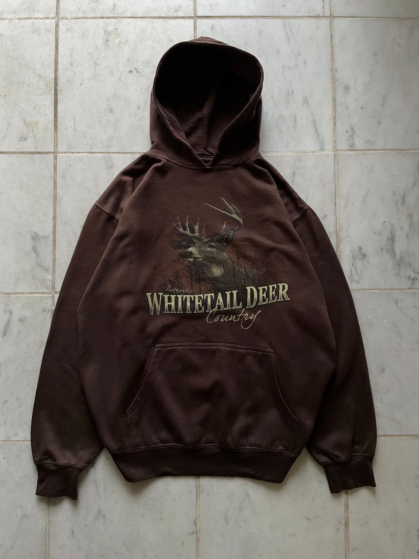 WHITETAIL DEER COUNTRY BROWN HOODIE - LARGE