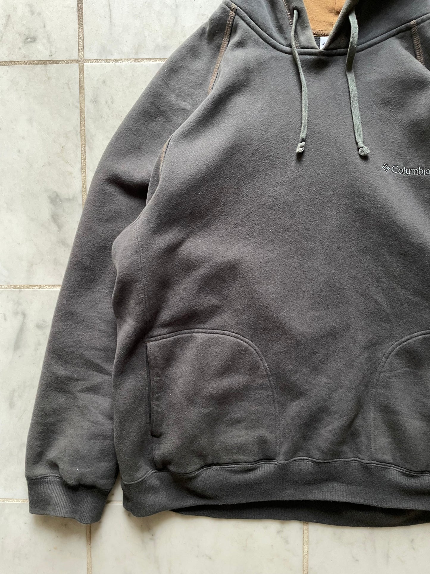 COLUMBIA SPORTSWEAR DARK GREY HOODIE - LARGE