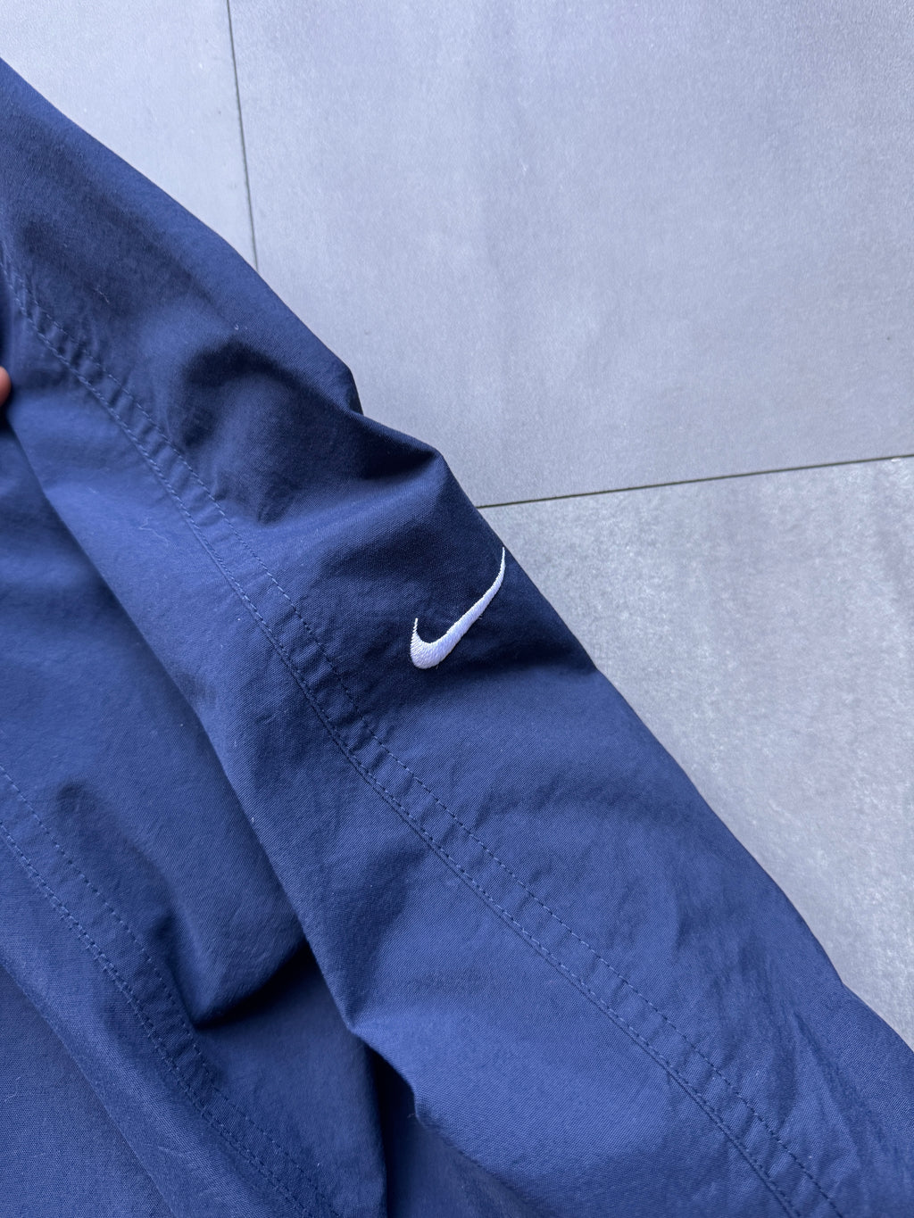 VINTAGE NIKE GOLF NAVY WINDBREAKER - XL