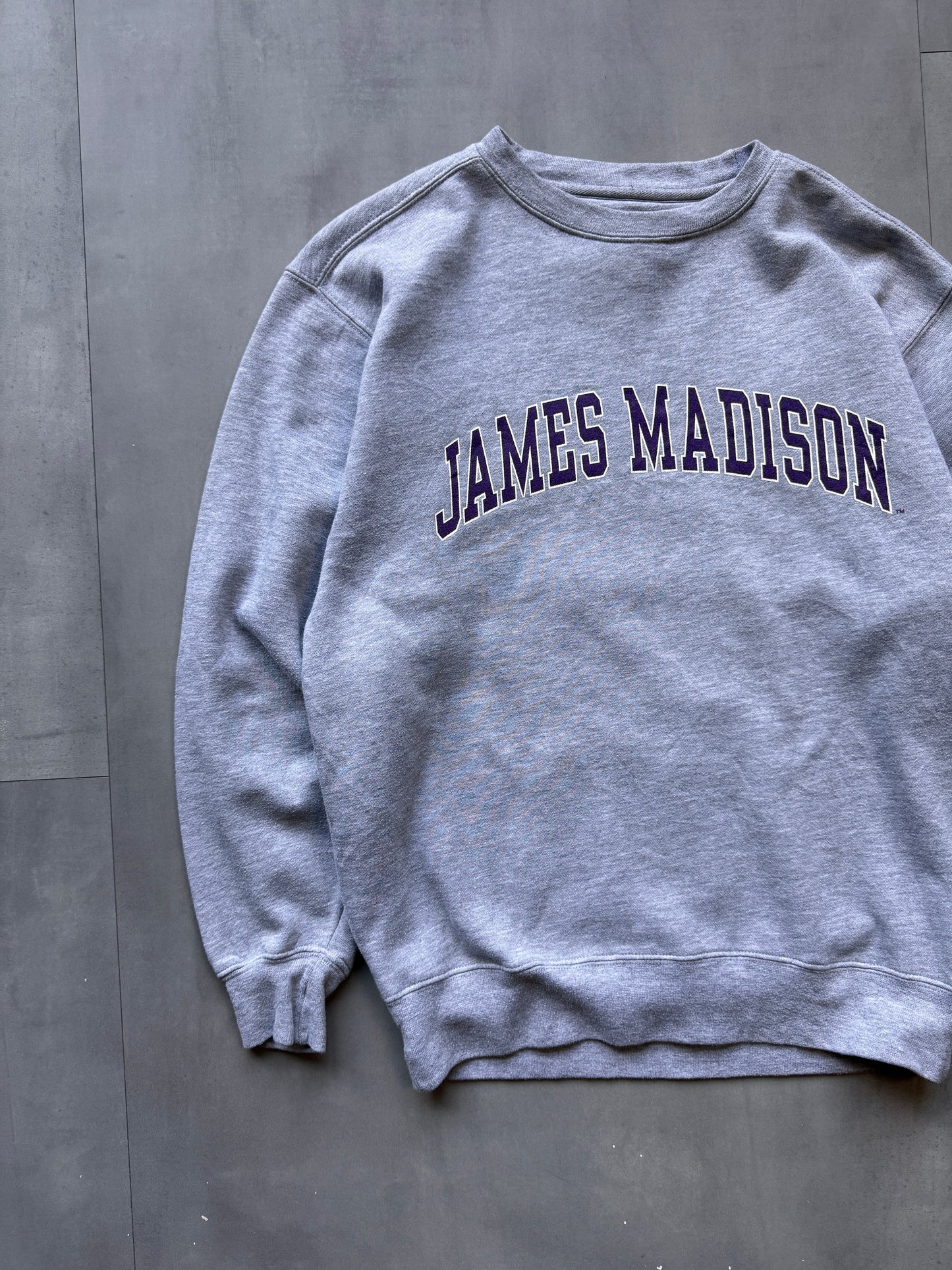 VINTAGE JANSPORT 'JAMES MADISON' GREY SWEATER - SMALL