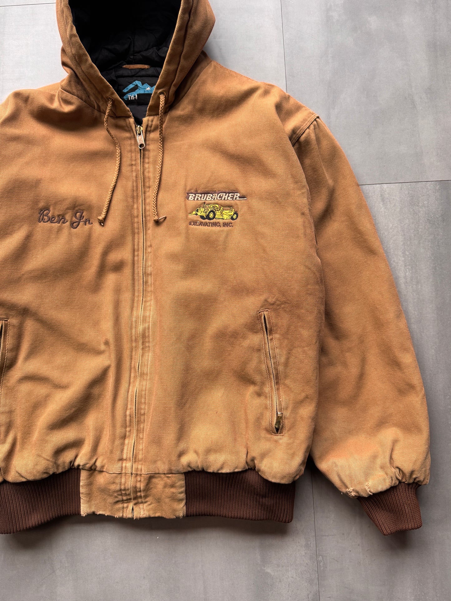 VINTAGE TRI-MOUNTAIN BRUBACHER EXCAVATING TAN ACTIVE JACKET - LARGE