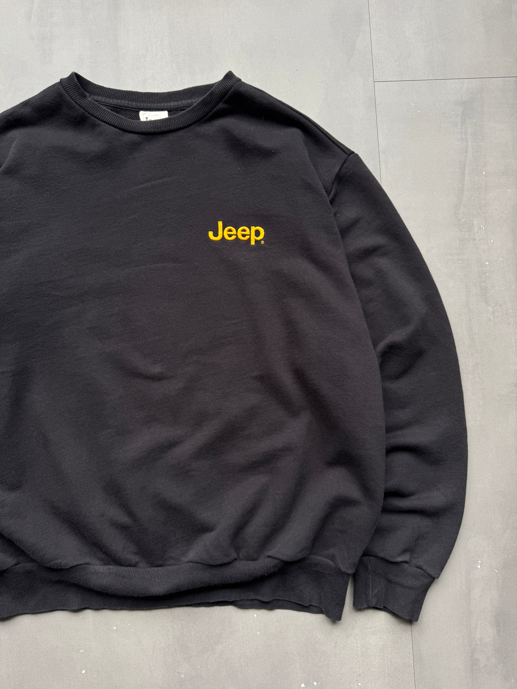 VINTAGE JEEP BLACK SWEATER - M