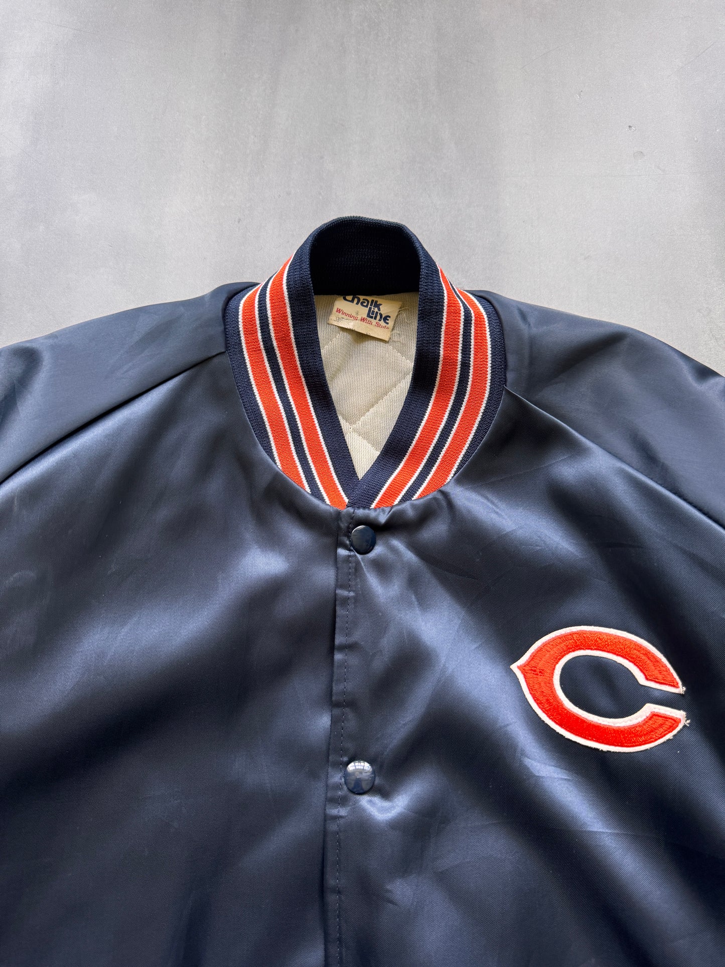VINTAGE NFL CHALKLINE CHICAGO BEARS NAVY SATIN BOMBER JACKET - L