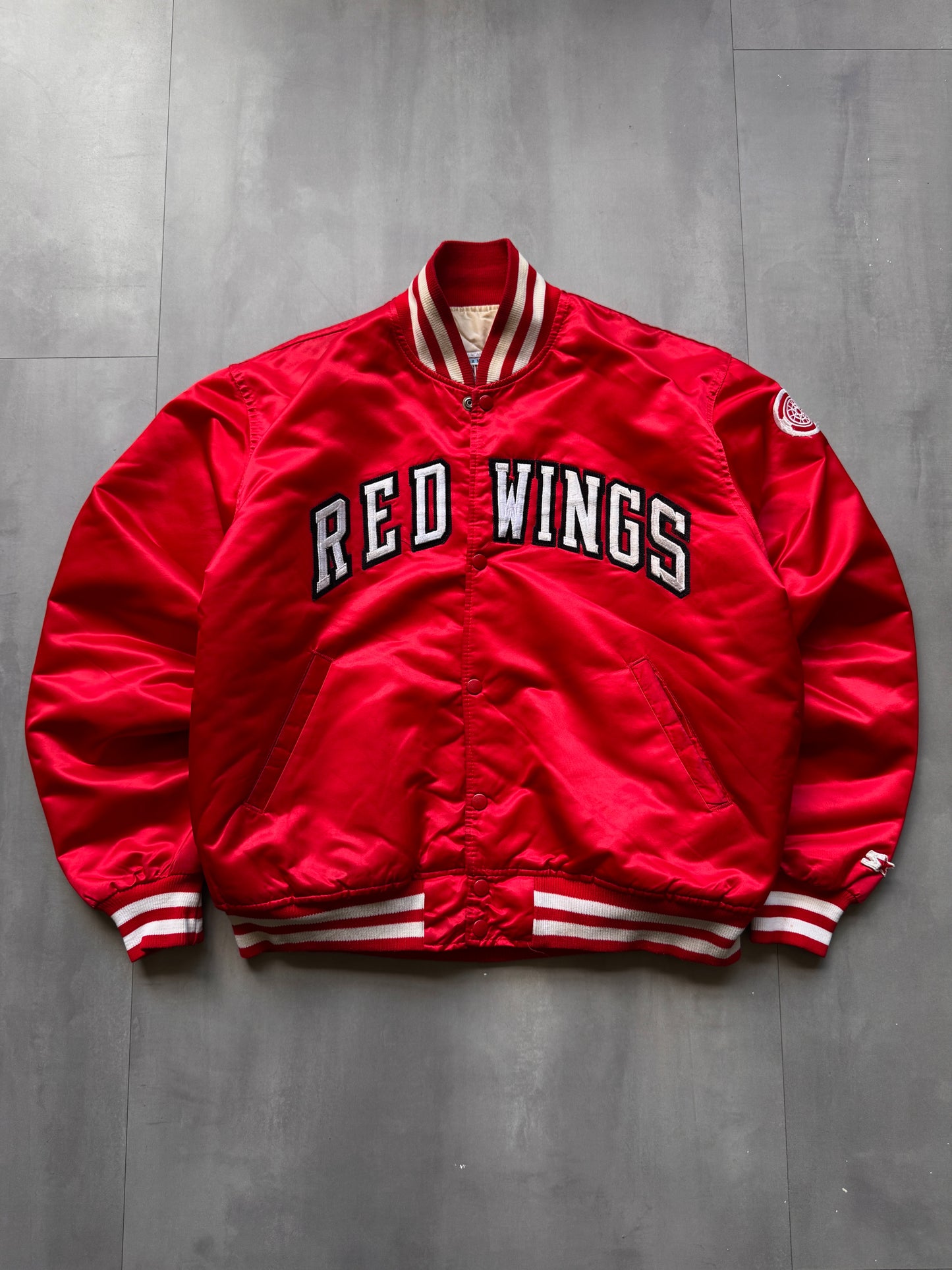 VINTAGE NHL STARTER DETROIT RED WINGS RED SATIN BOMBER JACKET - L