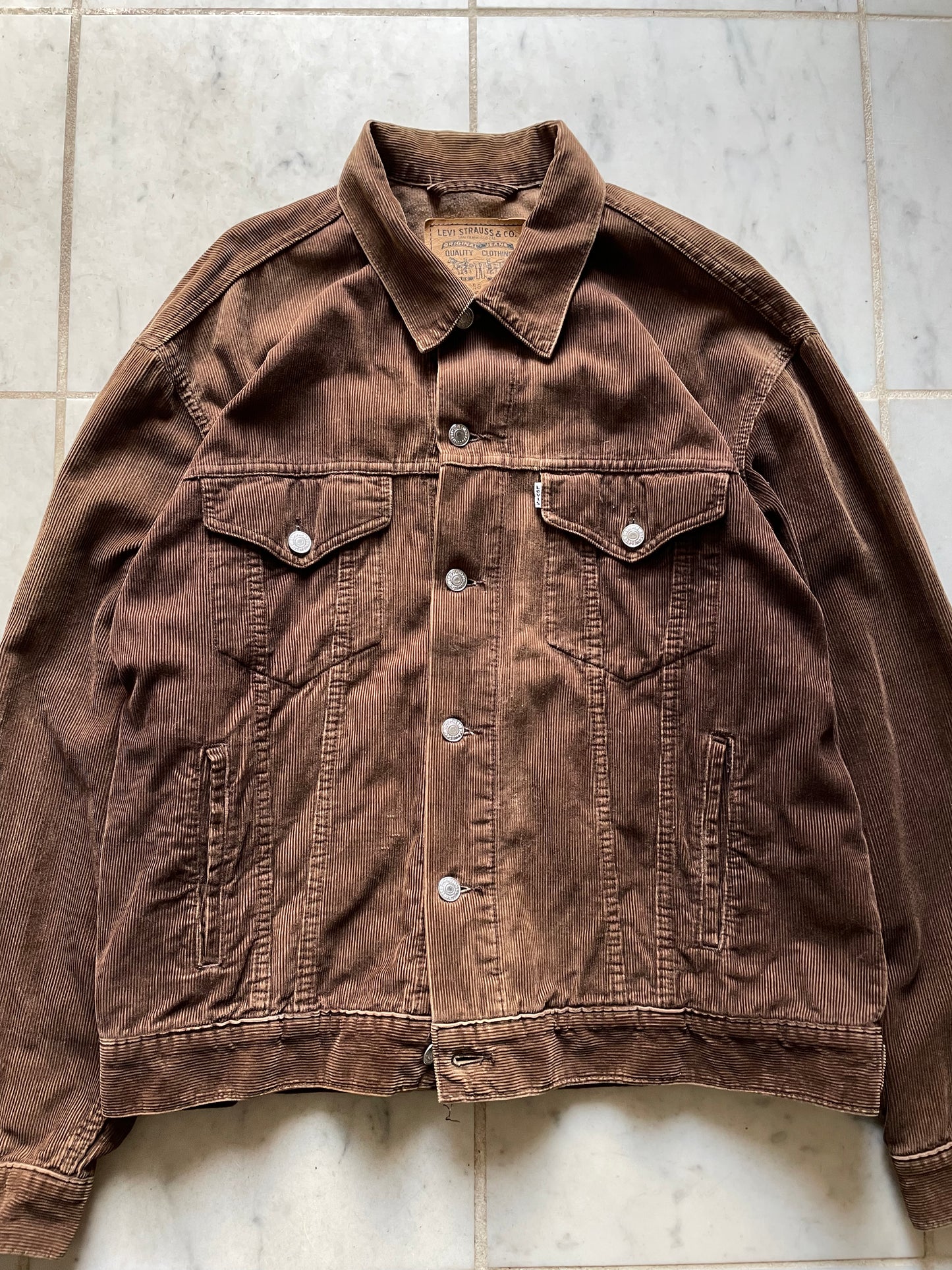 LEVI'S BROWN CORDUROY TRUCKER JACKET - LARGE