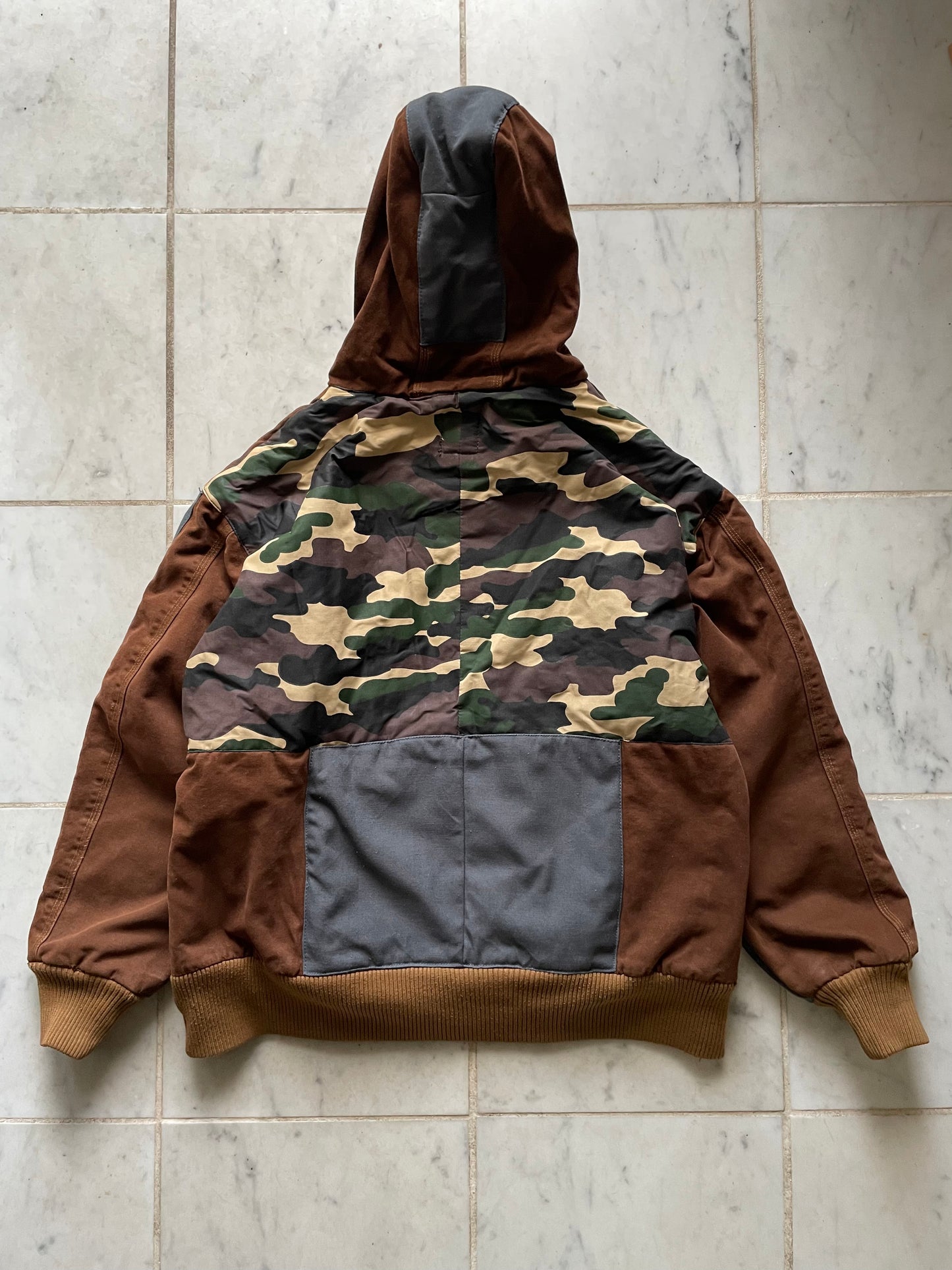 CARHARTT REWORKED MILITARY ACTIVE JACKET - LARGE