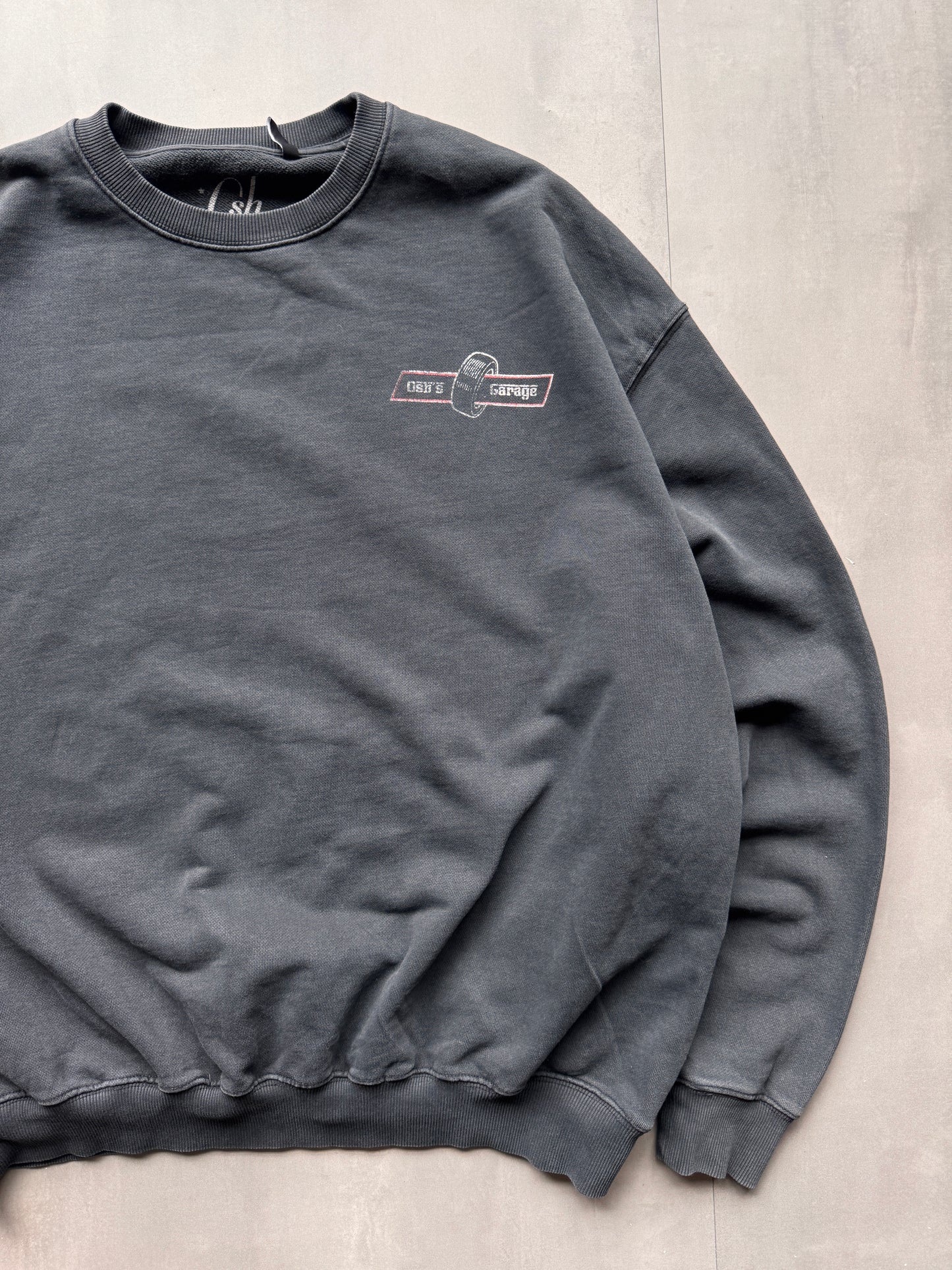 OSHKOSH GREY WHITE FERRARI SWEATER - L