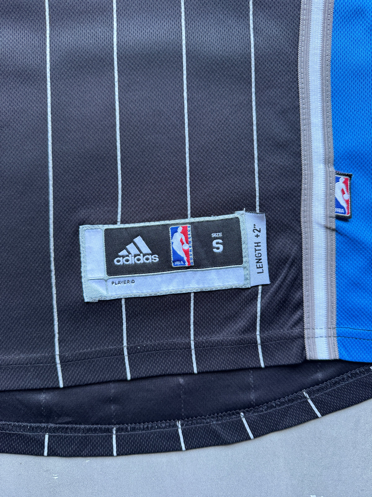 VINTAGE ADIDAS NBA ORLANDO MAGIC BLACK DWIGHT HOWARD JERSEY - S