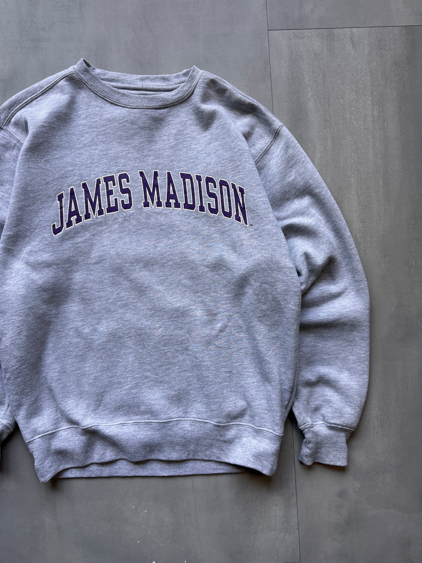 VINTAGE JANSPORT 'JAMES MADISON' GREY SWEATER - SMALL