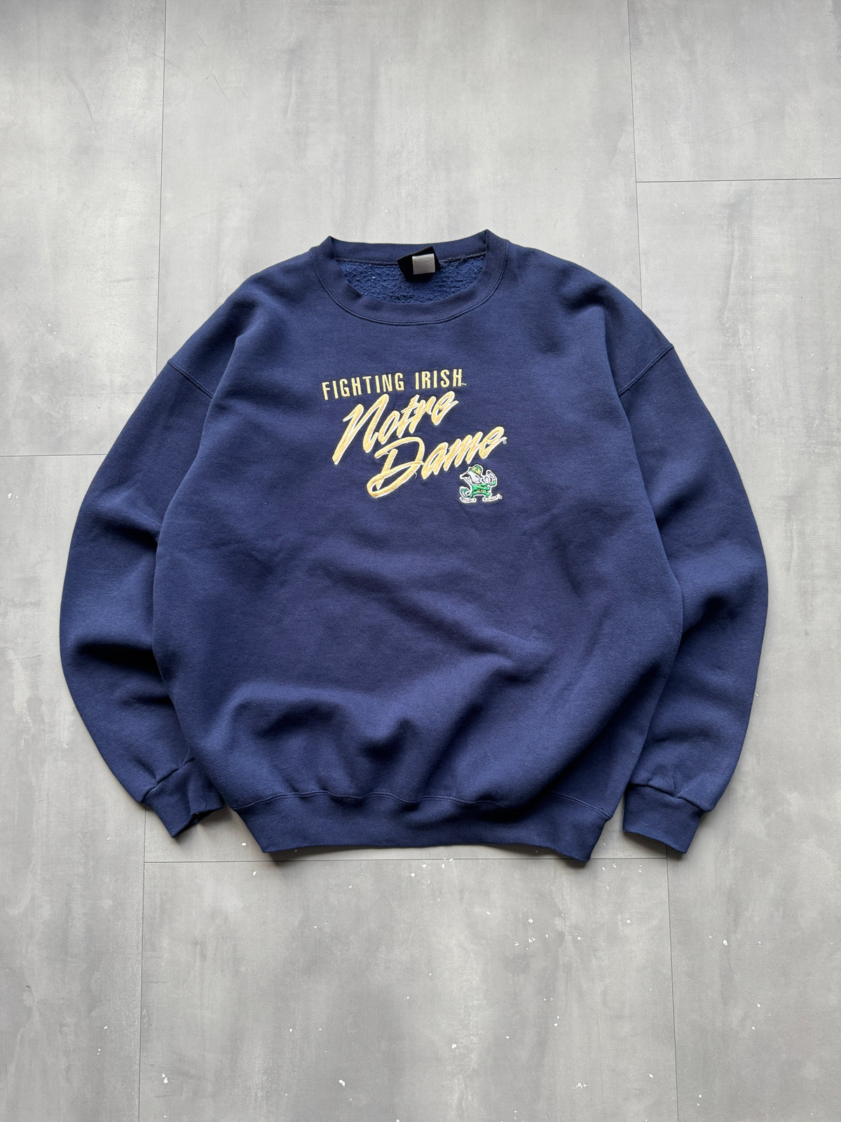 VINTAGE NOTRE DAME FIGHTING IRISH NAVY SWEATER - XL