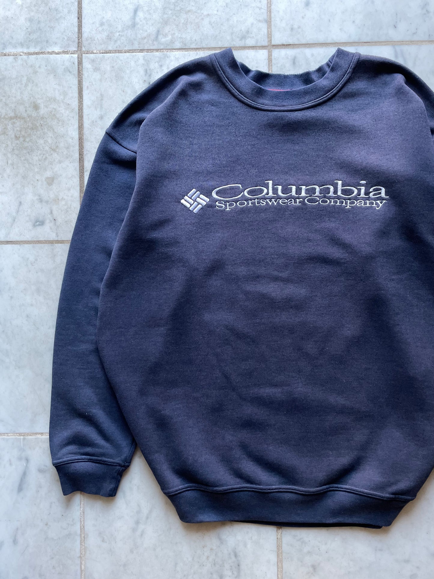 COLUMBIA SPORTSWEAR NAVY SWEATER - XLARGE