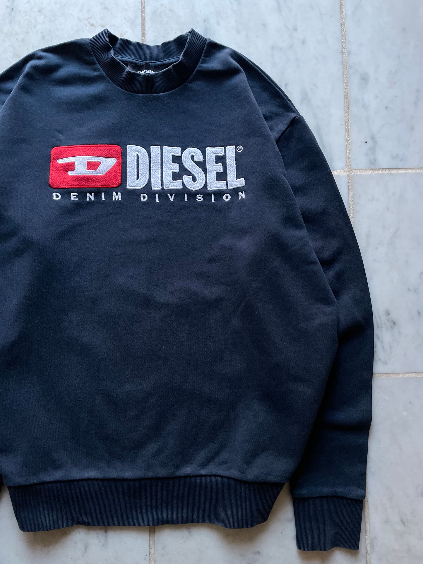 DIESEL NAVY SWEATER - LARGE