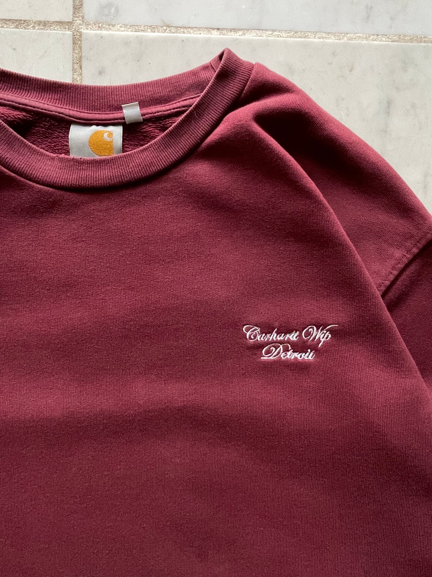 CARHARTT SCRIPT BURGUNDY SWEATER - LARGE