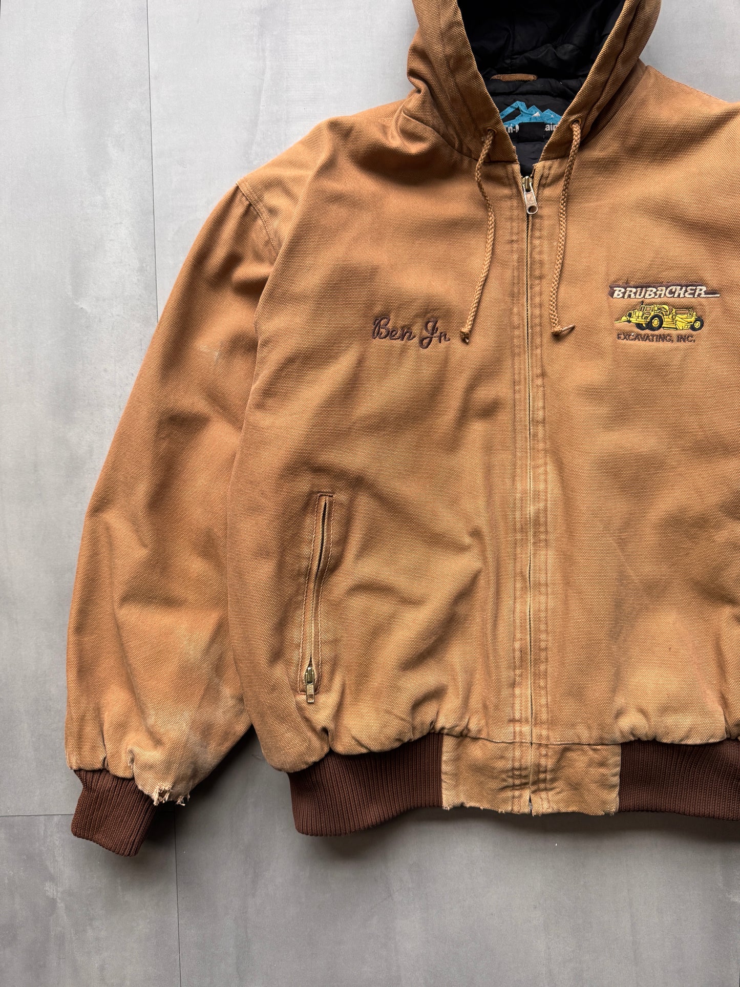 VINTAGE TRI-MOUNTAIN BRUBACHER EXCAVATING TAN ACTIVE JACKET - LARGE