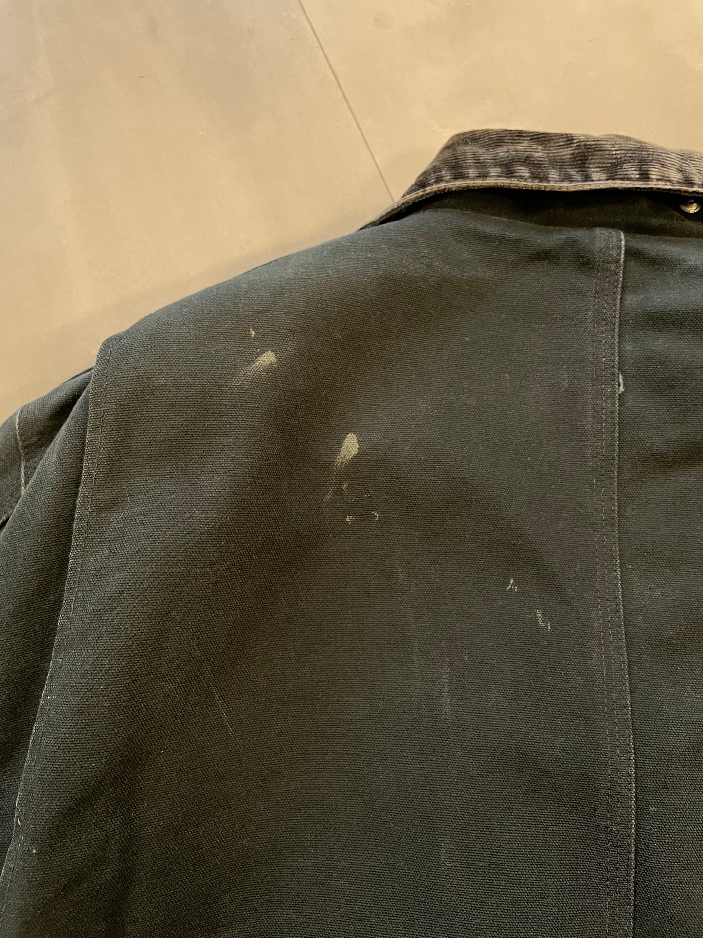 VINTAGE CARHARTT FADED NAVY ARCTIC JACKET - L