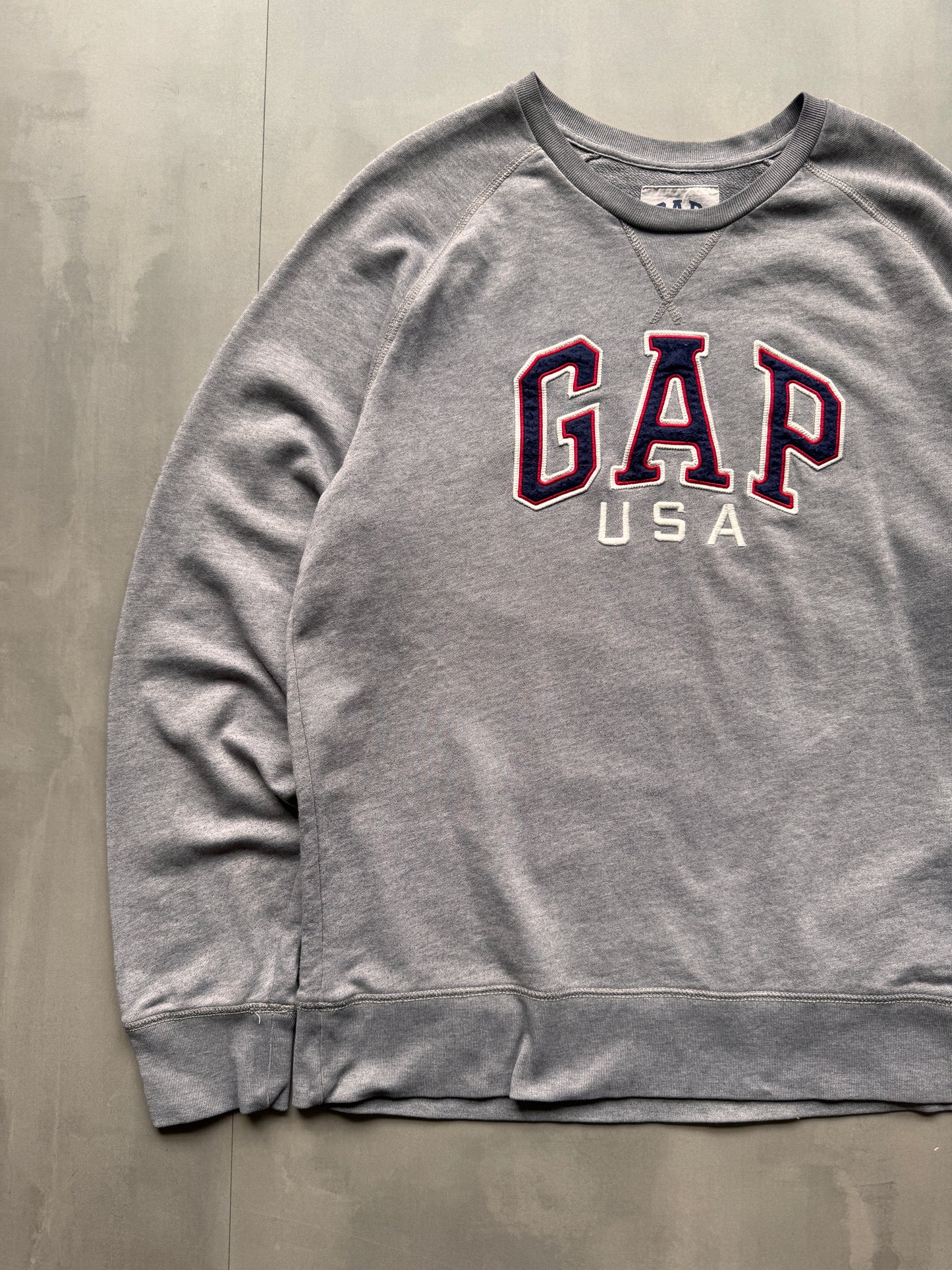 VINTAGE GAP USA GREY LONGSLEEVE - L