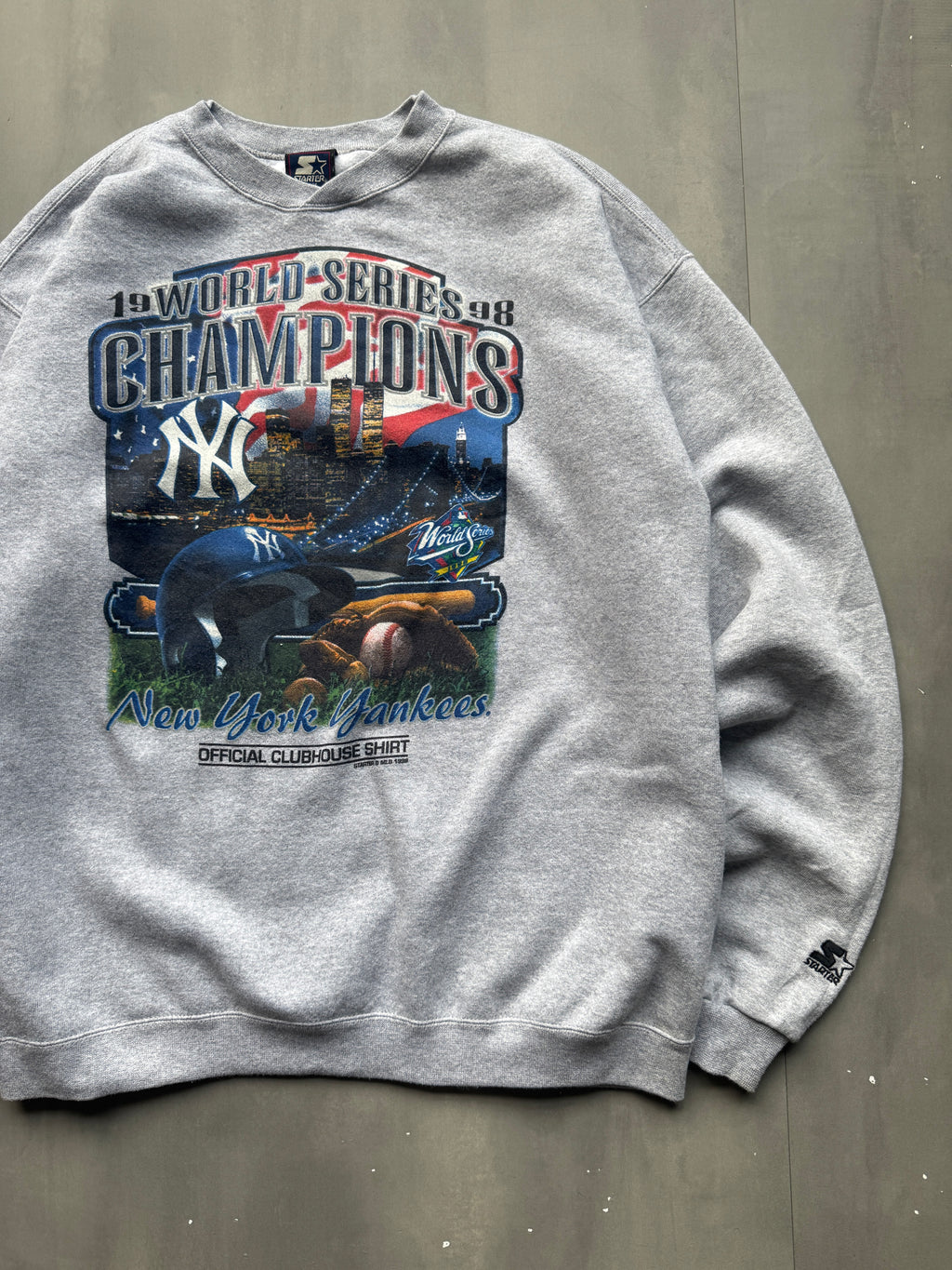 VINTAGE STARTER MLB NEW YORK YANKEES CHAMPIONS '98 SWEATER - L