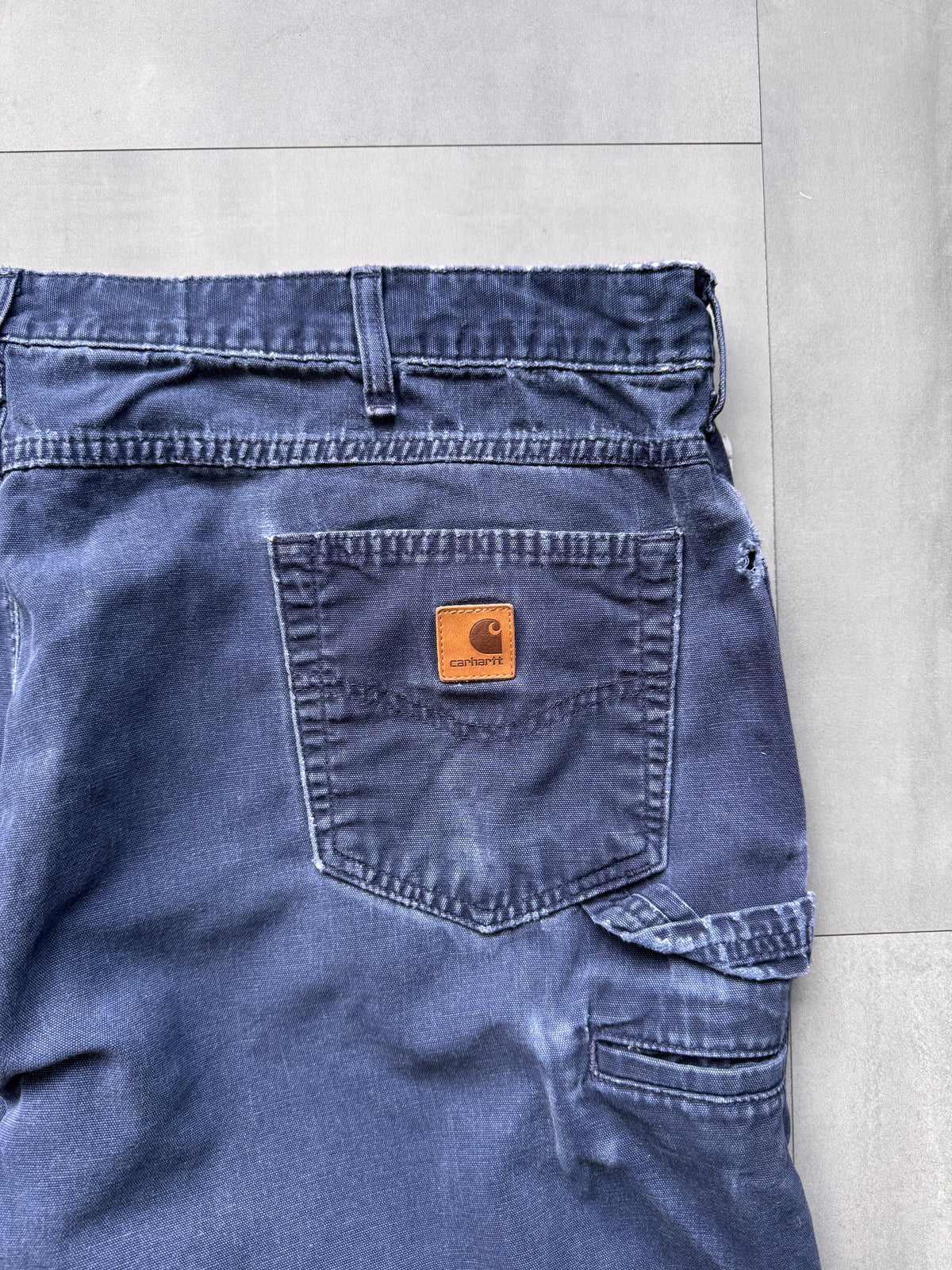 VINTAGE CARHARTT FADED NAVY PANTS - 34