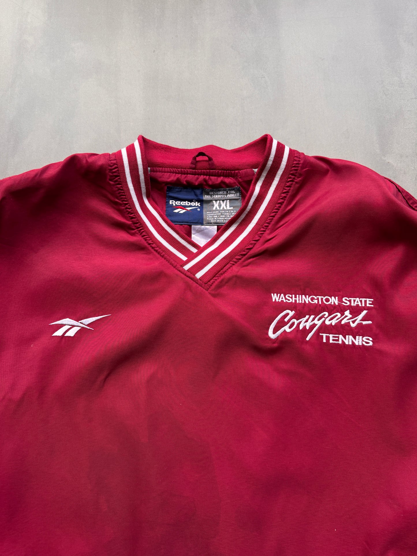VINTAGE REEBOK COYOTES MAROON WINDBREAKER - XXL