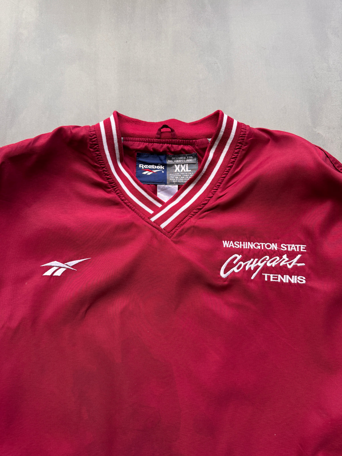 VINTAGE REEBOK COYOTES MAROON WINDBREAKER - XXL