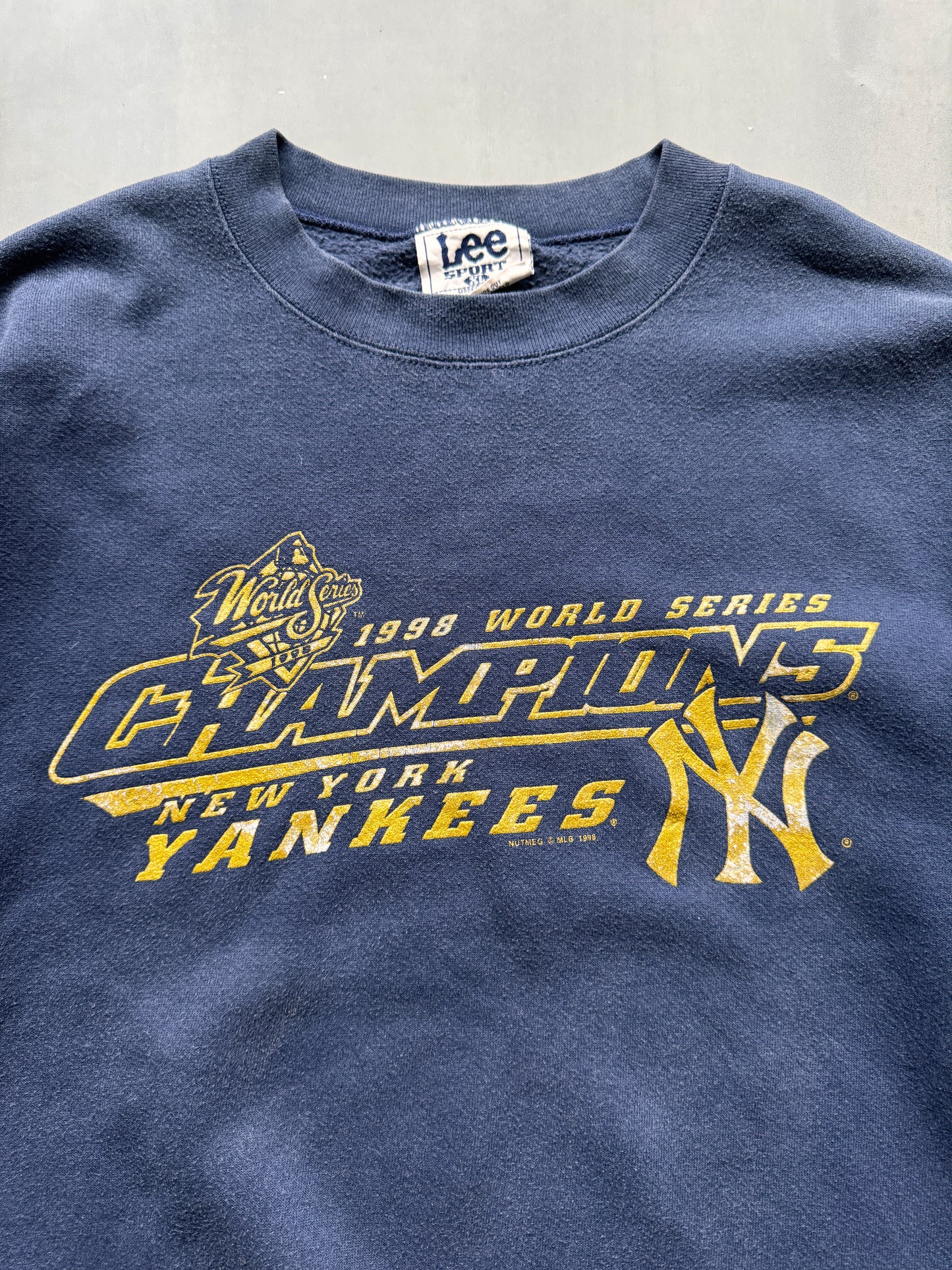 VINTAGE LEE NEW YORK YANKEES 1998 CHAMPIONS NAVY SWEATER - XL