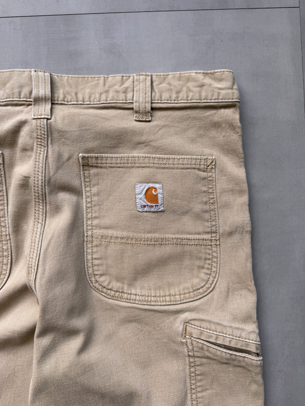 VINTAGE CARHARTT TAN PANTS - 32