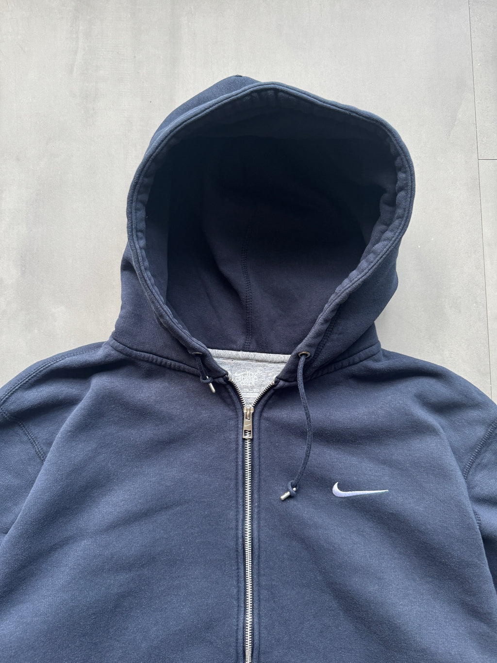 VINTAGE NIKE SWOOSH NAVY ZIP UP HOODIE - XXL