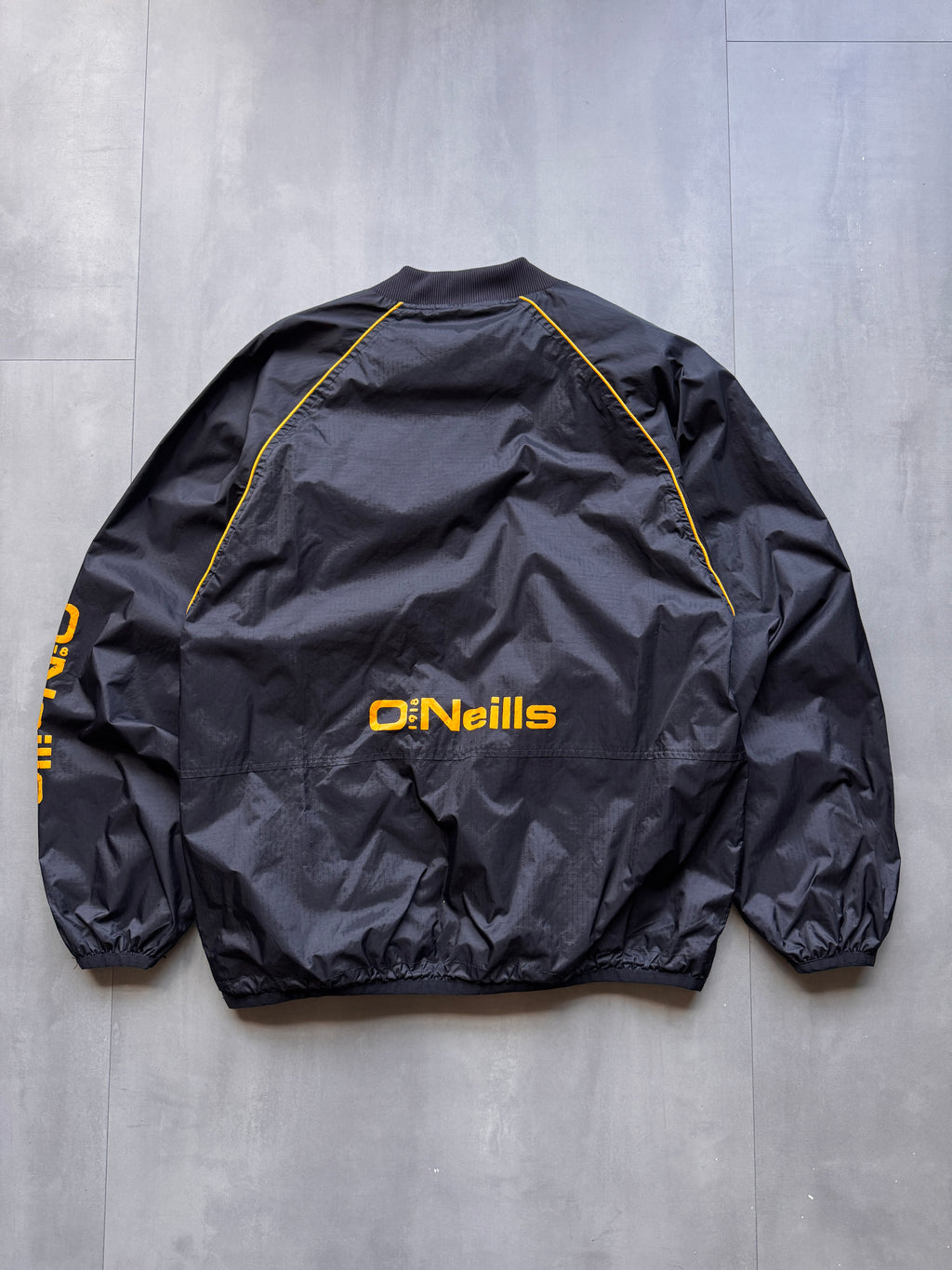 VINTAGE O'NEILLS BLACK WINDBREAKER - S