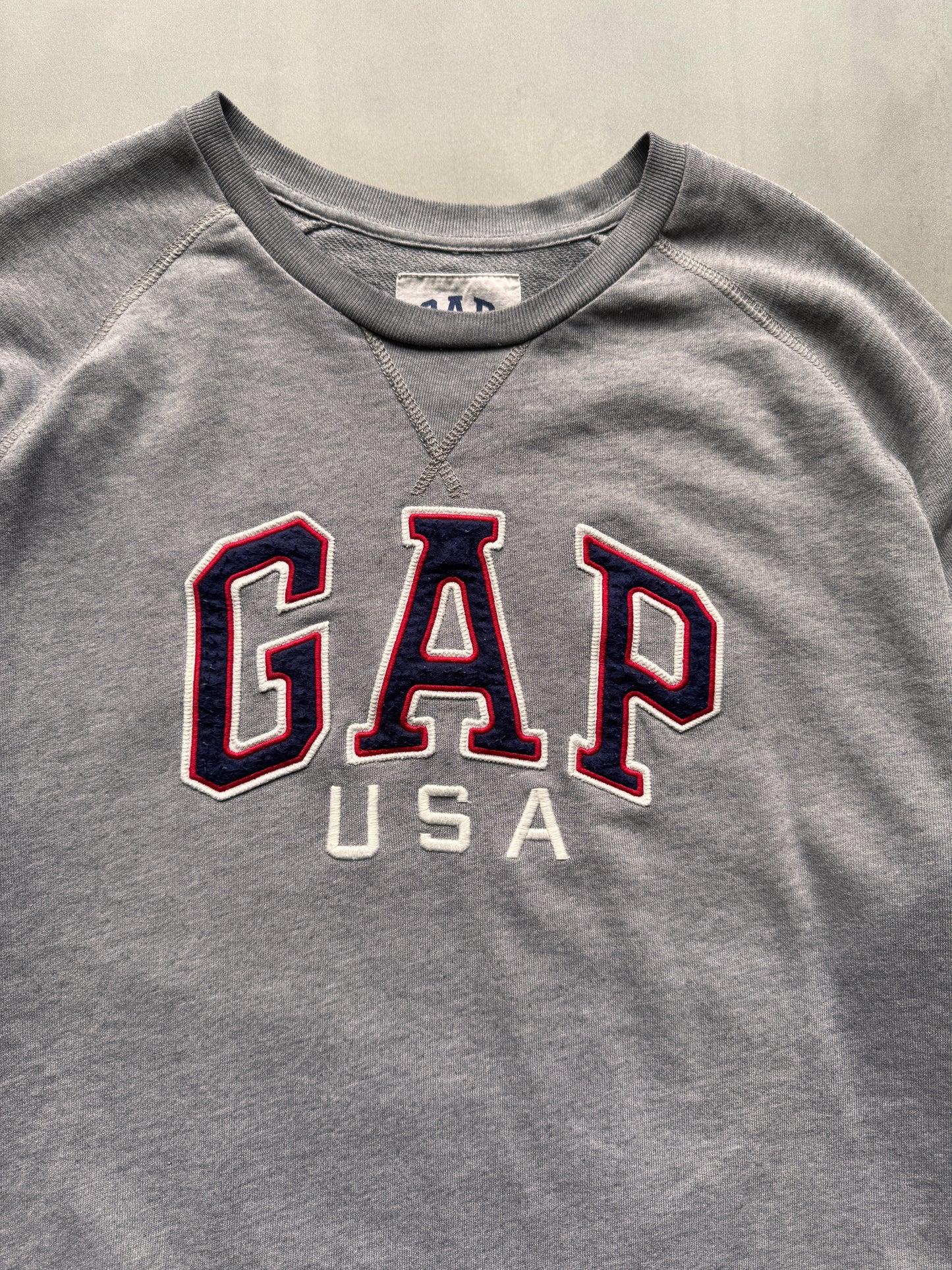 VINTAGE GAP USA GREY LONGSLEEVE - L