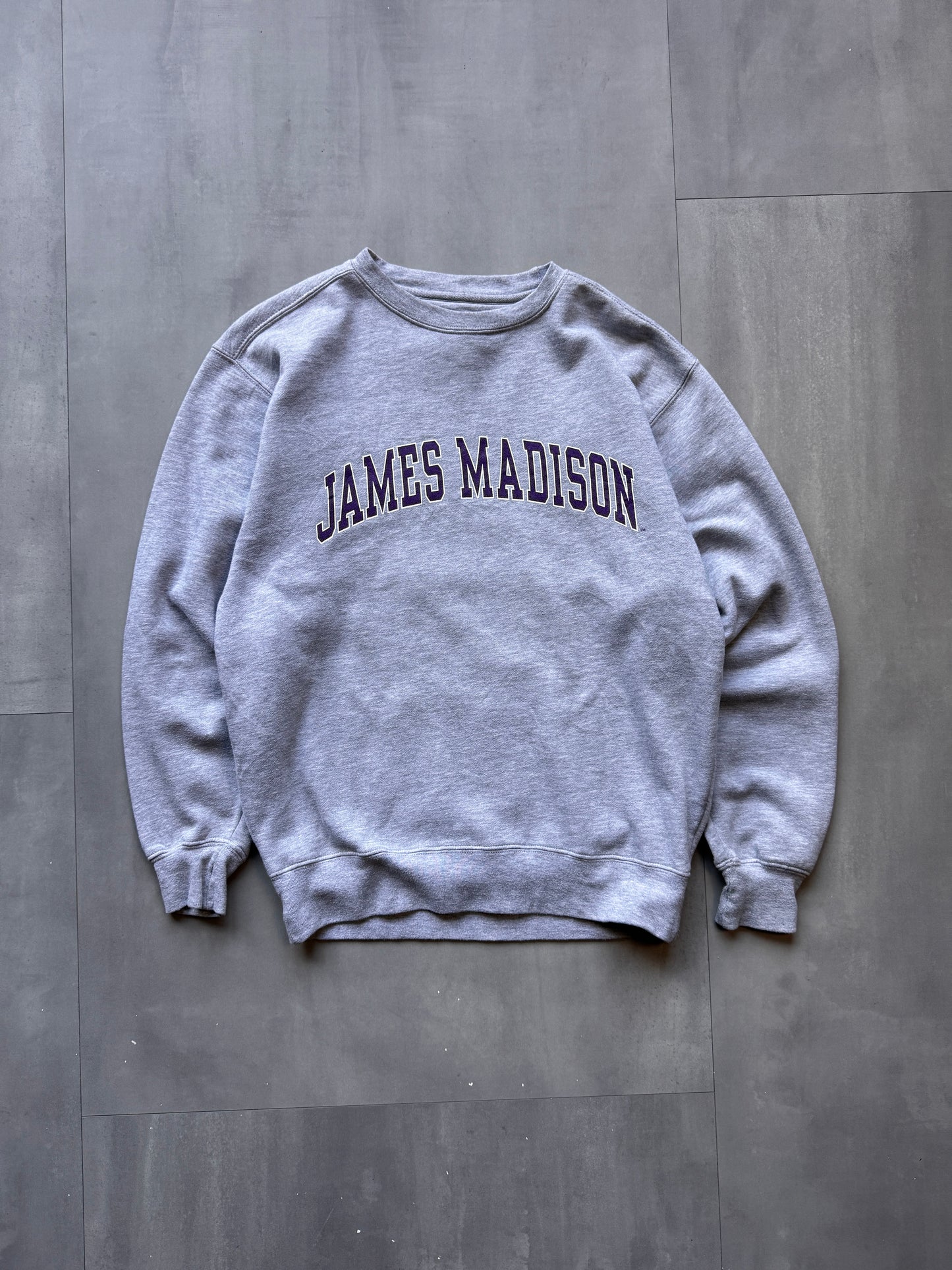 VINTAGE JANSPORT 'JAMES MADISON' GREY SWEATER - SMALL