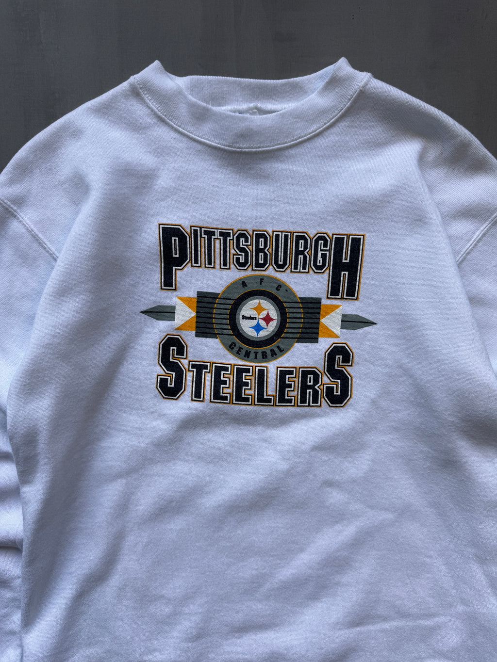 VINTAGE NFL PITTSBURGH STEELERS WHITE SWEATER - XSMALL