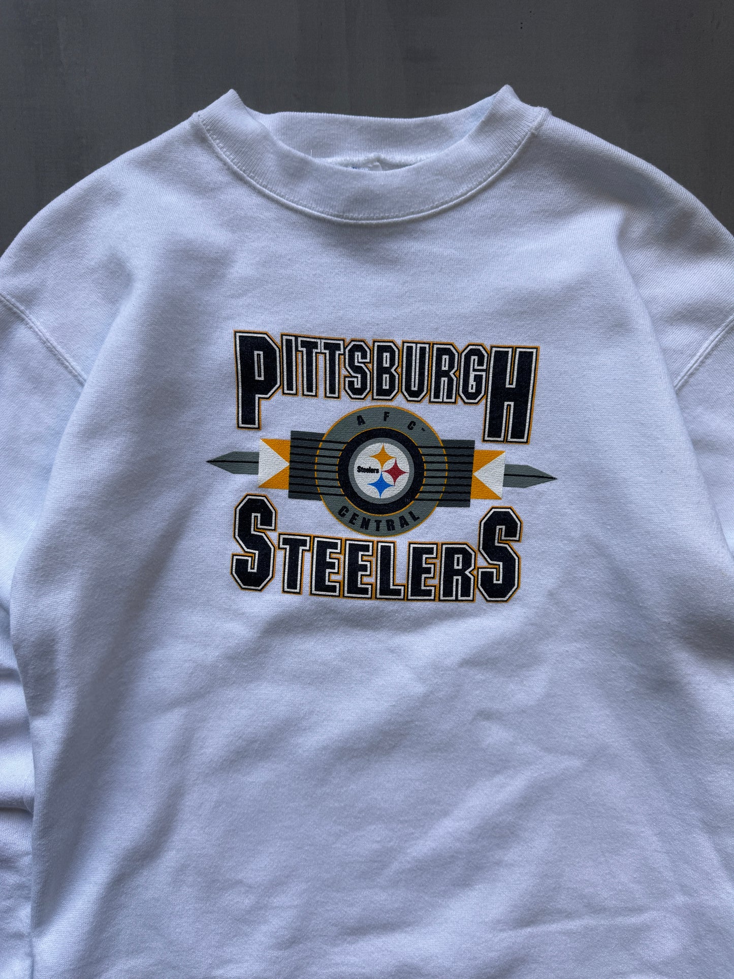 VINTAGE NFL PITTSBURGH STEELERS WHITE SWEATER - XSMALL