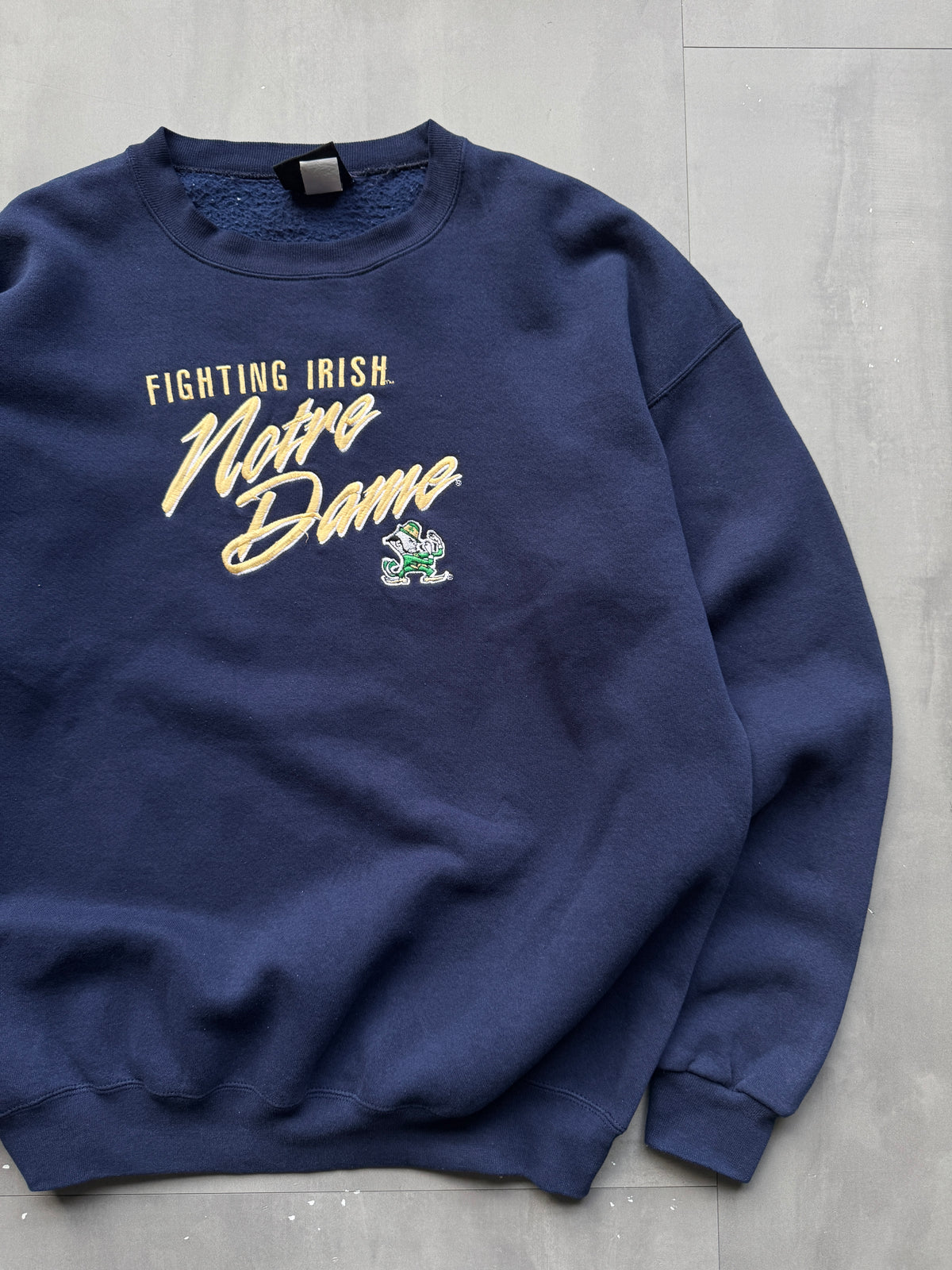 VINTAGE NOTRE DAME FIGHTING IRISH NAVY SWEATER - XL