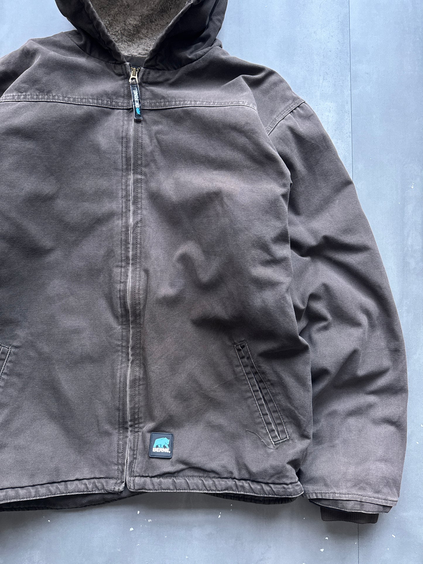 VINTAGE BERNE BROWN SHERPA LINED ACTIVE JACKET - M