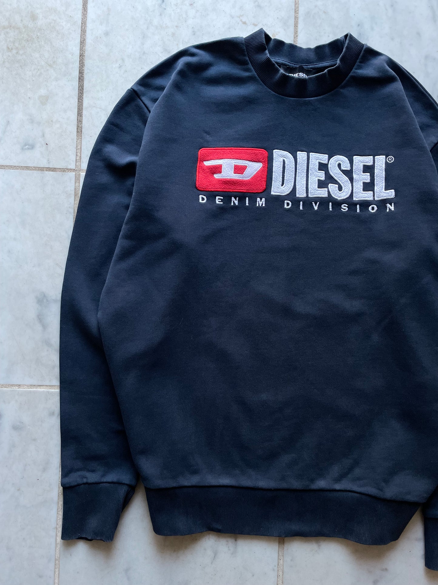 DIESEL NAVY SWEATER - LARGE