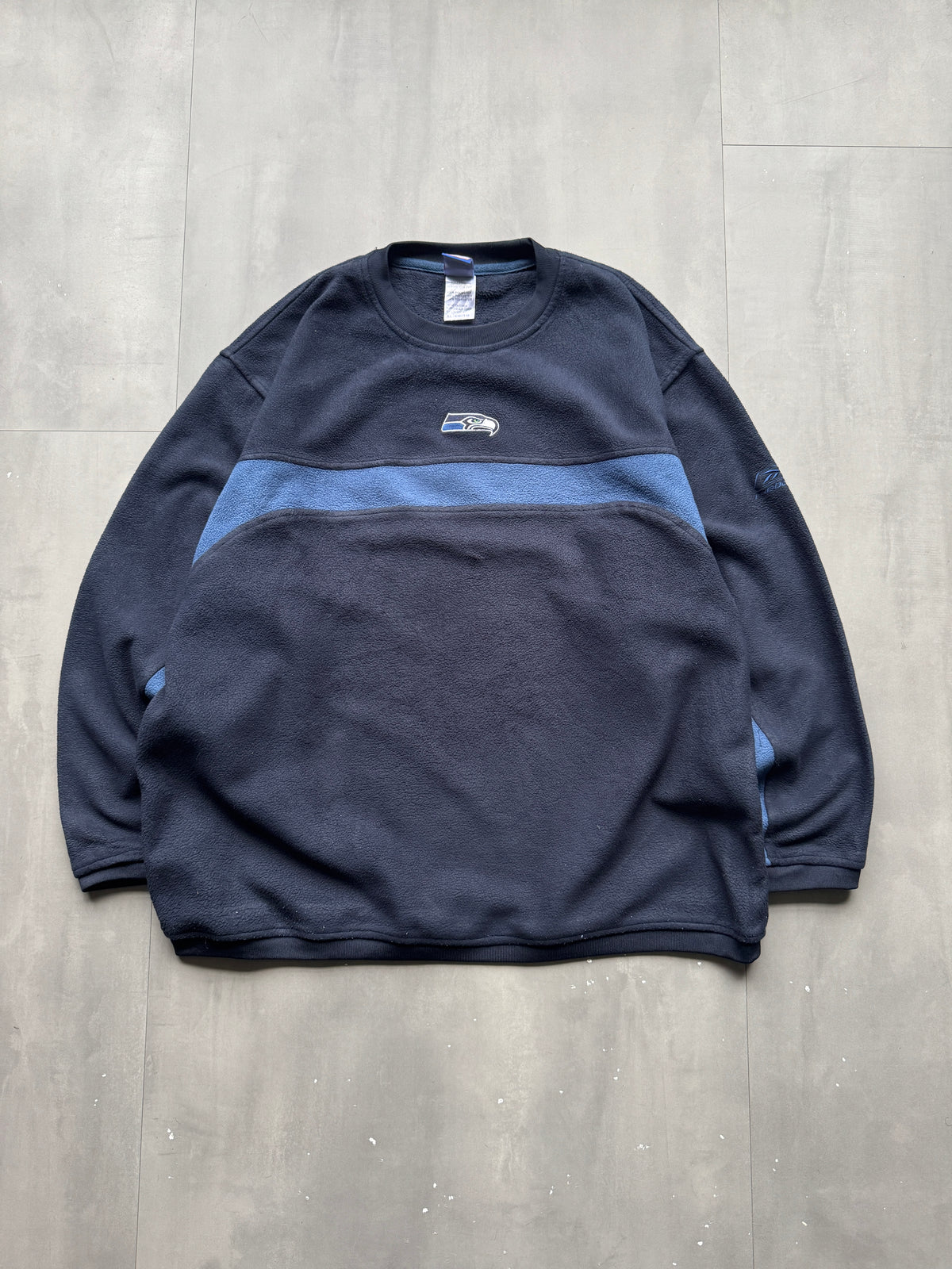 VINTAGE NFL SEATTLE SEAHAWKS NAVY SWEATER - XL