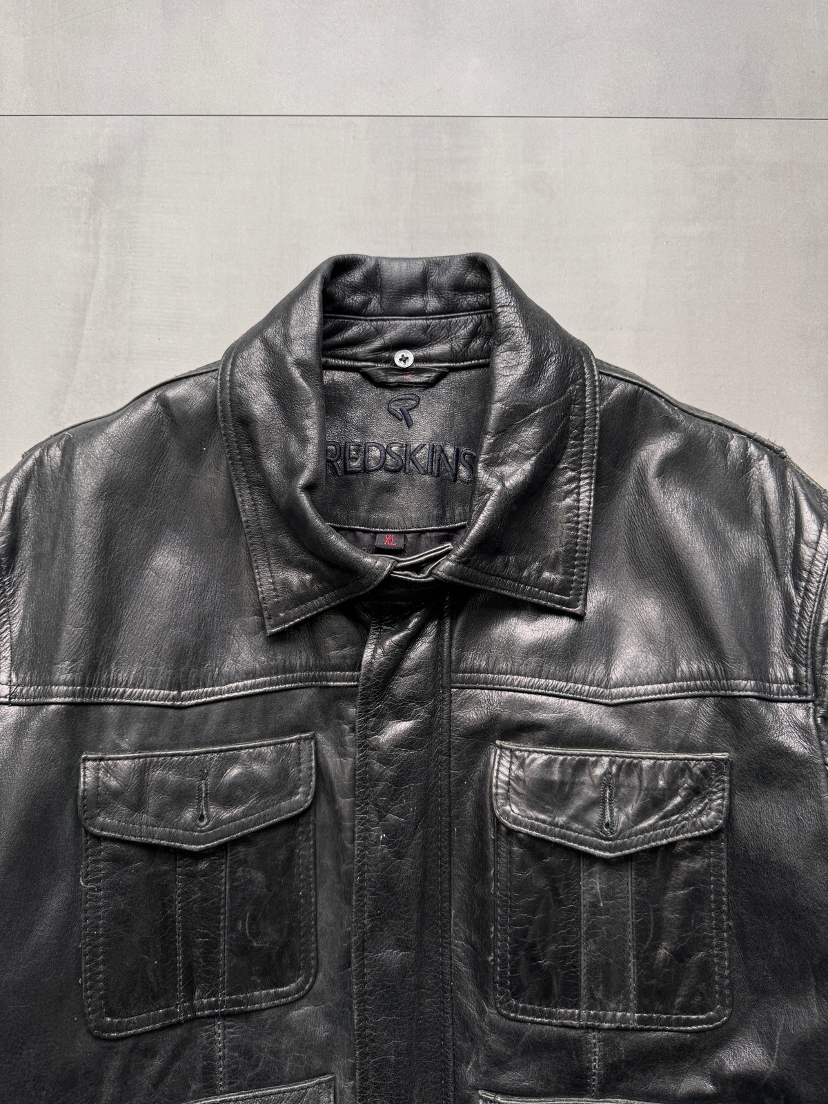 VINTAGE REDSKINS BLACK LEATHER JACKET - L