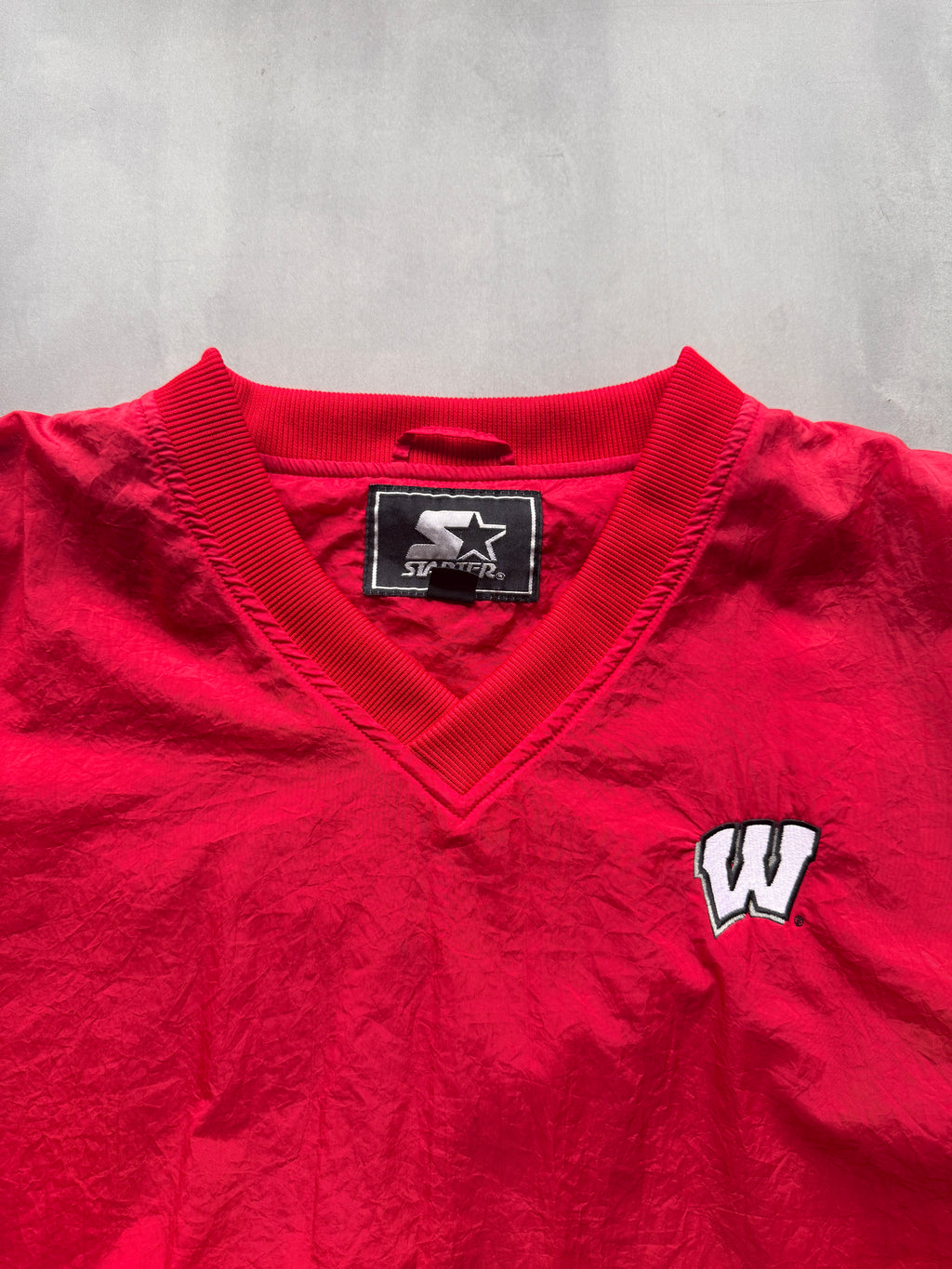 VINTAGE STARTER WISCONSIN BADGERS RED WINDBREAKER - XXL