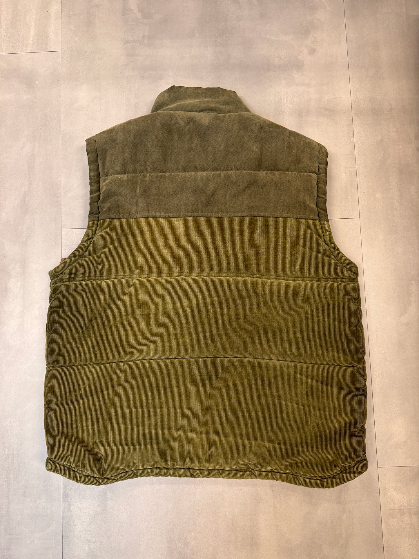 GREEN CORDUROY BODYWARMER - LARGE