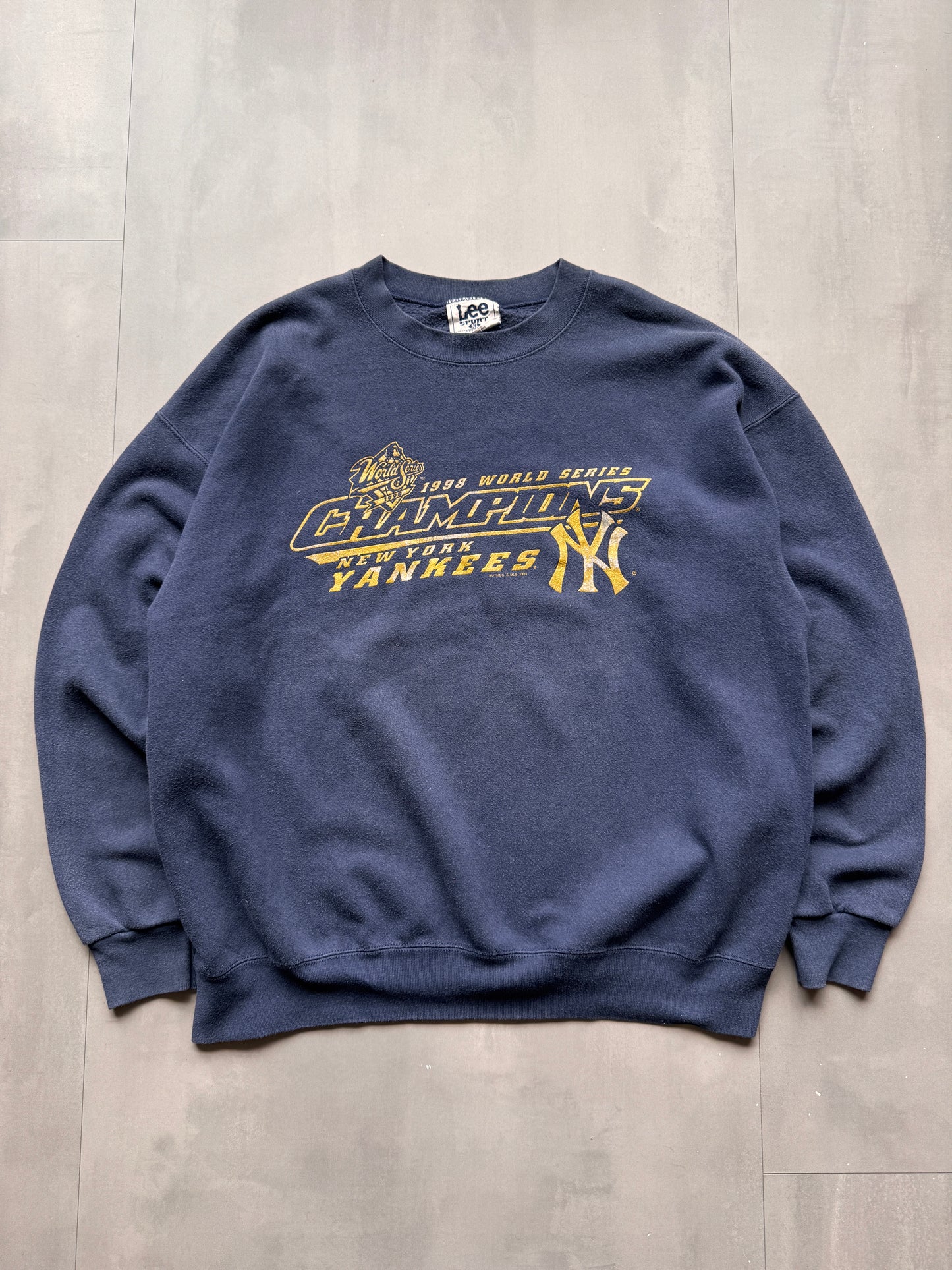 VINTAGE LEE NEW YORK YANKEES 1998 CHAMPIONS NAVY SWEATER - XL