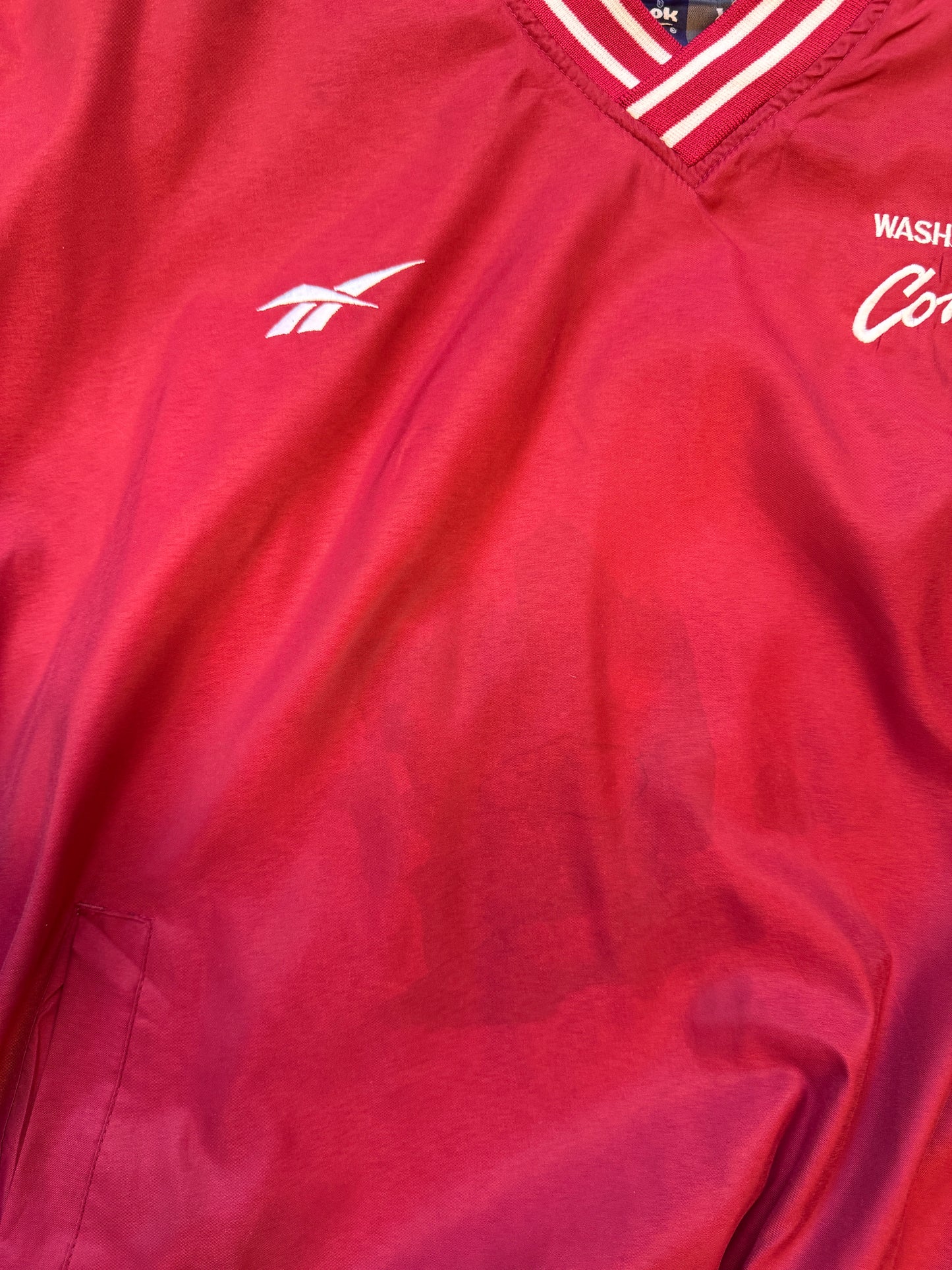 VINTAGE REEBOK COYOTES MAROON WINDBREAKER - XXL