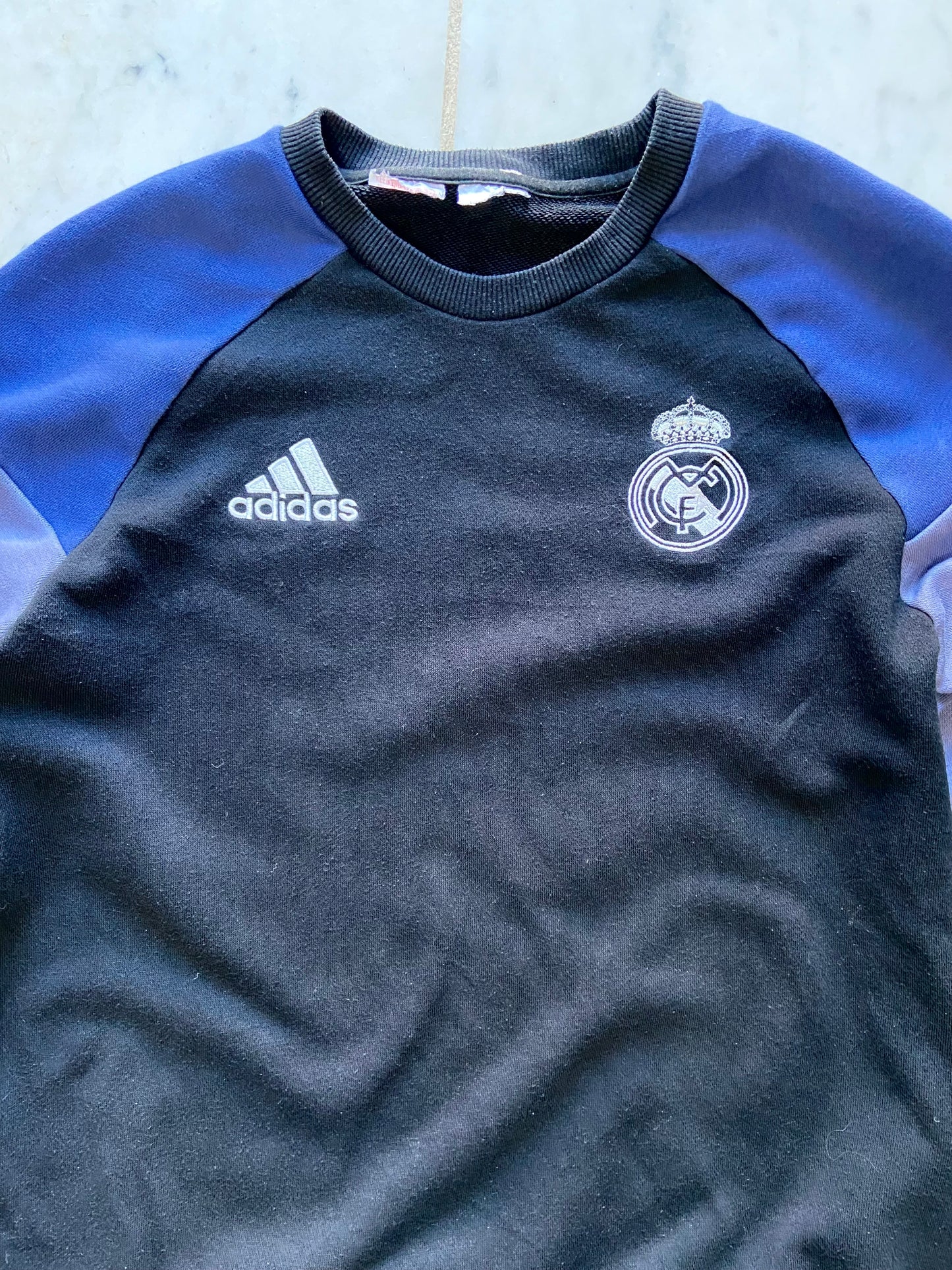 ADIDAS REAL MADRID BLACK/NAVY SWEATER - SMALL