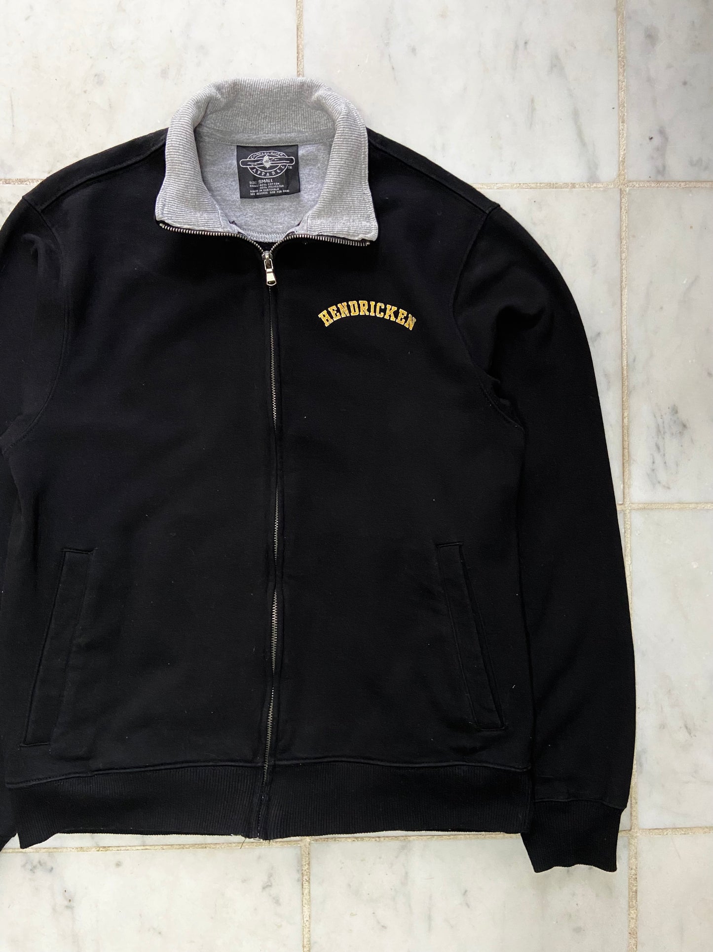 HENDRICKEN BLACK ZIP UP SWEATER - SMALL