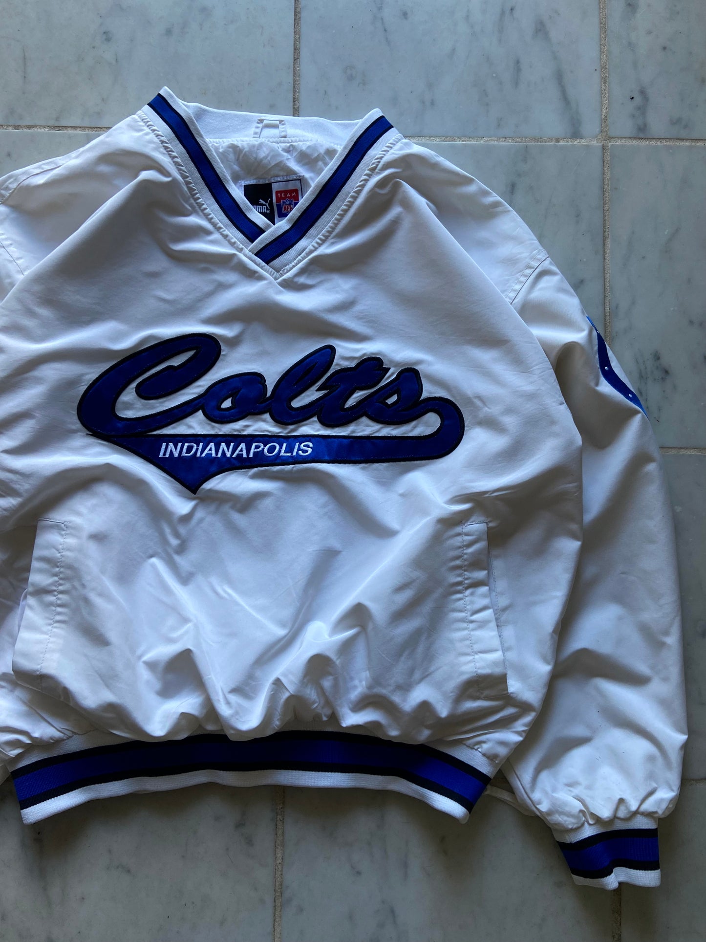 PUMA NFL INDIANAPOLIS COLTS WHITE WINDBREAKER - LARGE