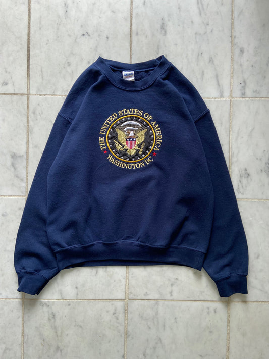 THE UNITED STATES OF AMERICA WASHINGTON DC NAVY SWEATER - SMALL