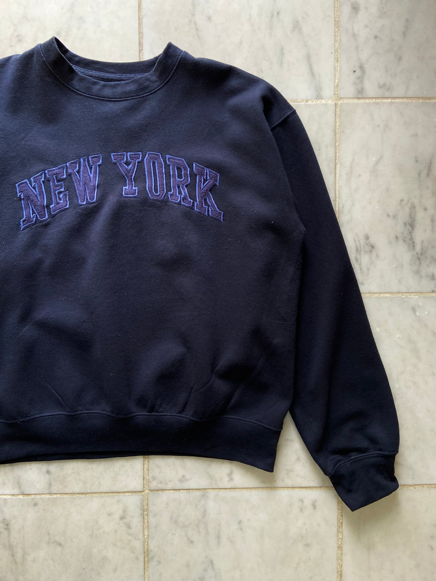 NEW YORK NAVY SWEATER - MEDIUM